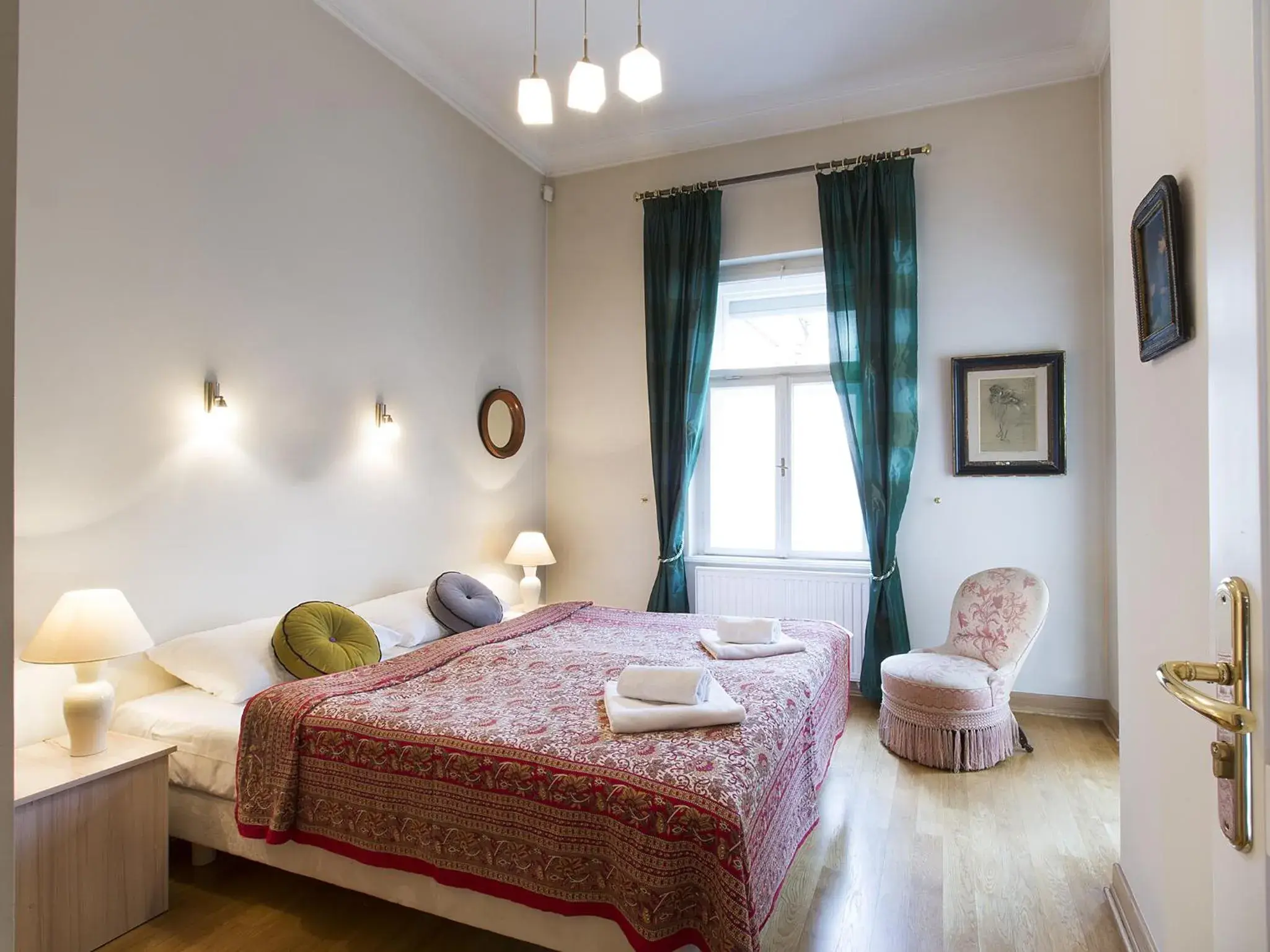 One-Bedroom Apartment with Balcony - 1 Michałowskiego Street in Antique Apartments Old Town One-Bedroom Apartment with Balcony - 1 Michałowskiego Street in Antique Apartments Old Town