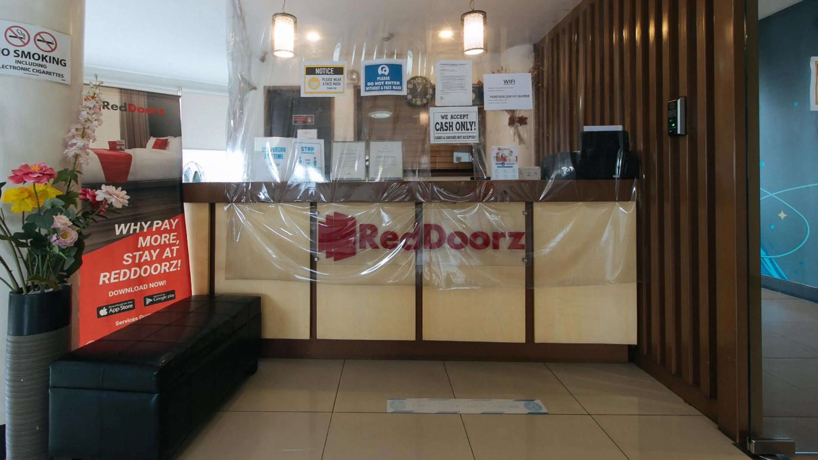 Lobby or reception in RedDoorz Plus at EDSA Congressional