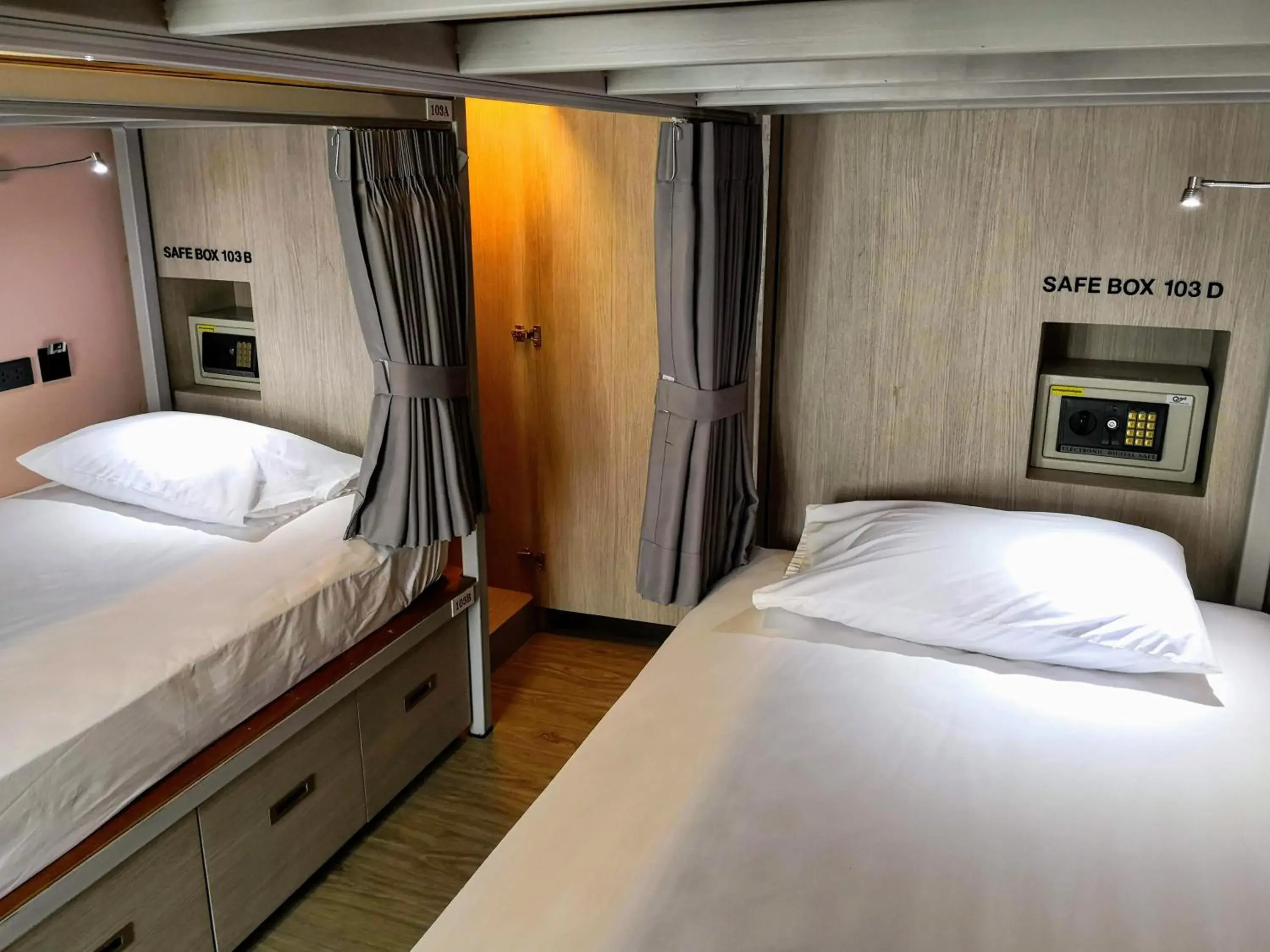 Bed in 4-Bed Female Dormitory Room in Asleep by Lantana Bed in 4-Bed Female Dormitory Room in Asleep by Lantana