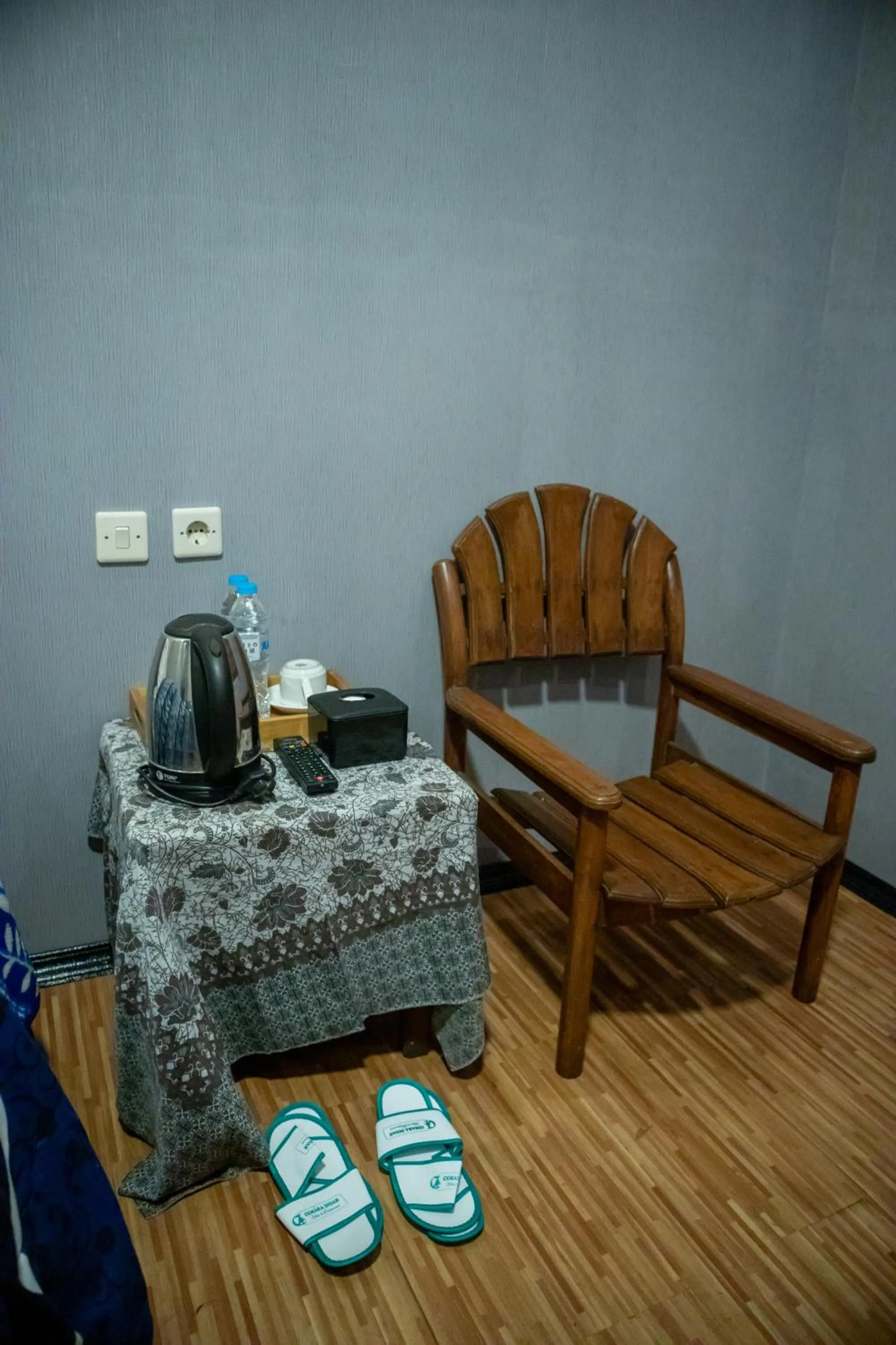 Coffee/tea facilities in Cemara Indah Hotel