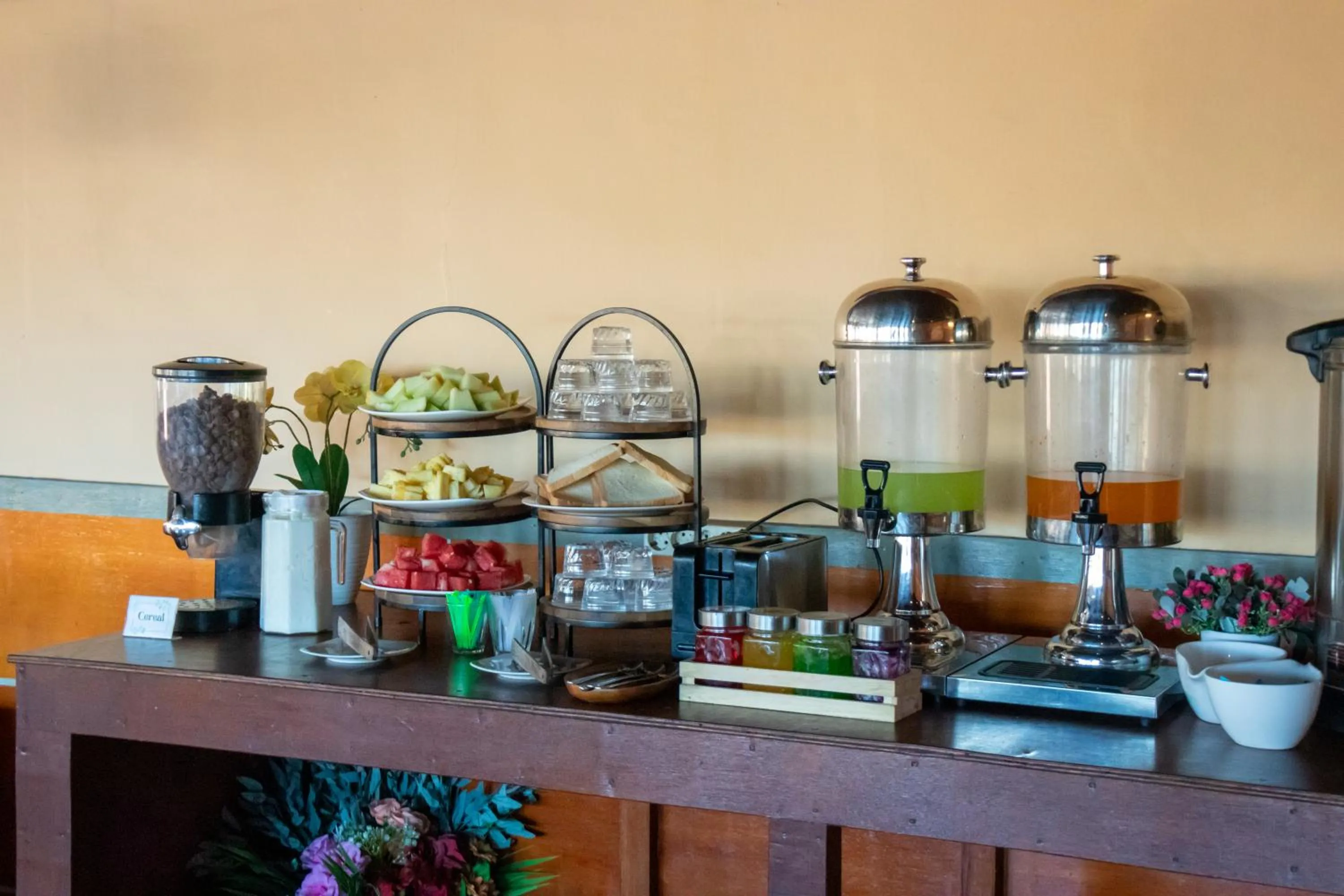 Restaurant/places to eat in Cemara Indah Hotel