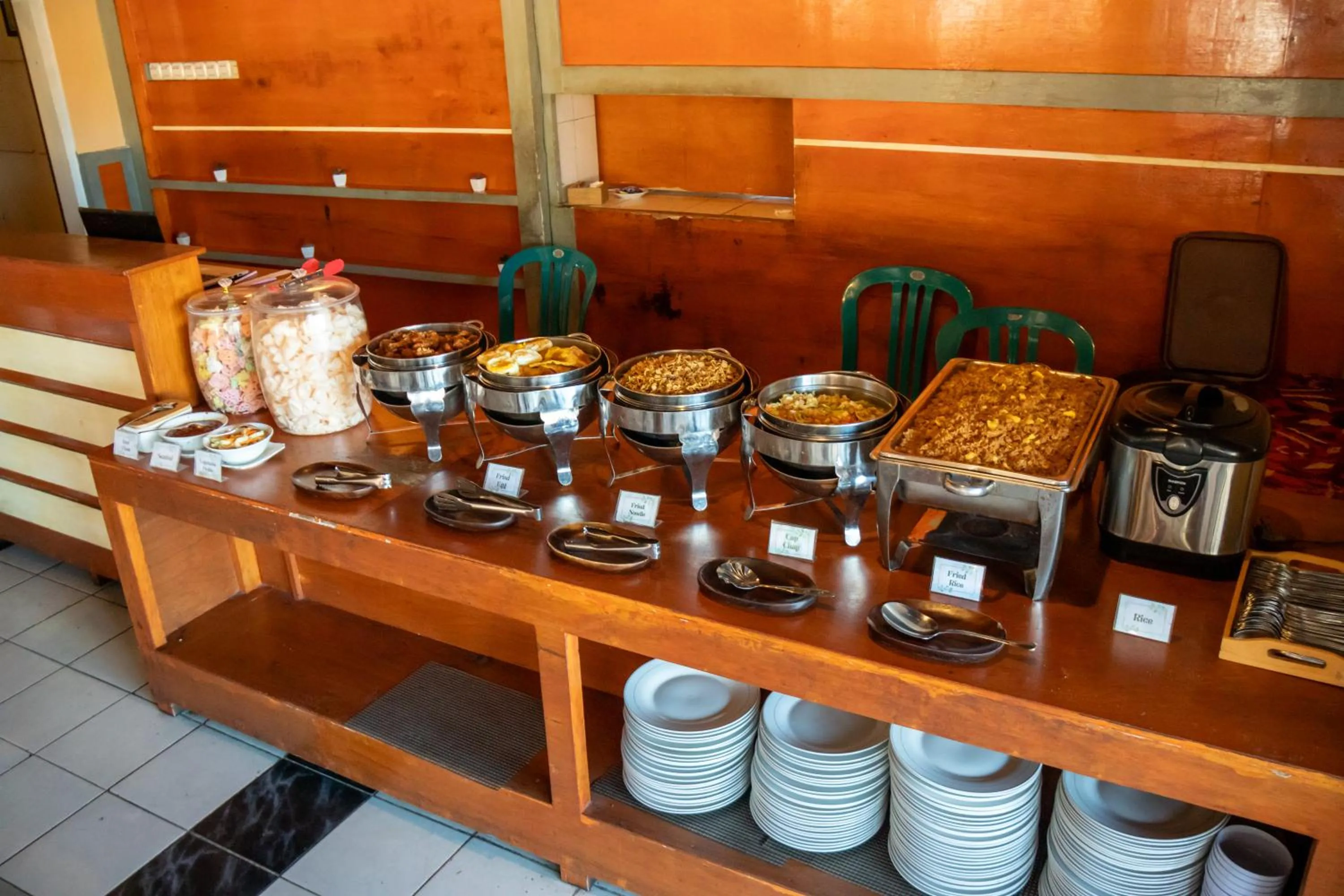 Restaurant/places to eat in Cemara Indah Hotel