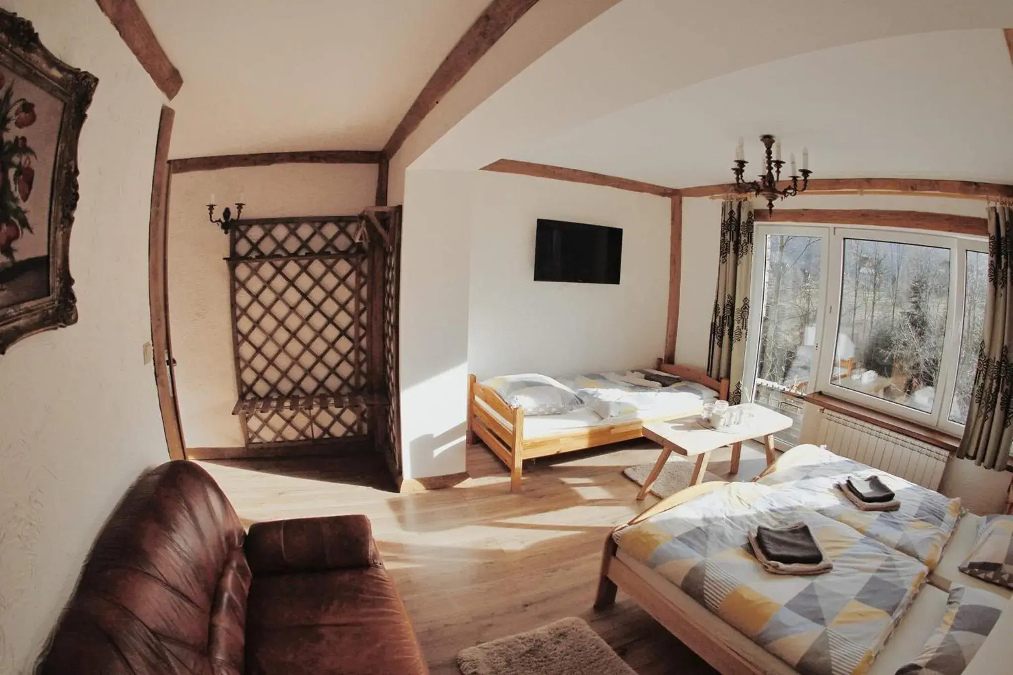 Quadruple Room with Private Bathroom in Zajazd Tatrzanski Quadruple Room with Private Bathroom in Zajazd Tatrzanski