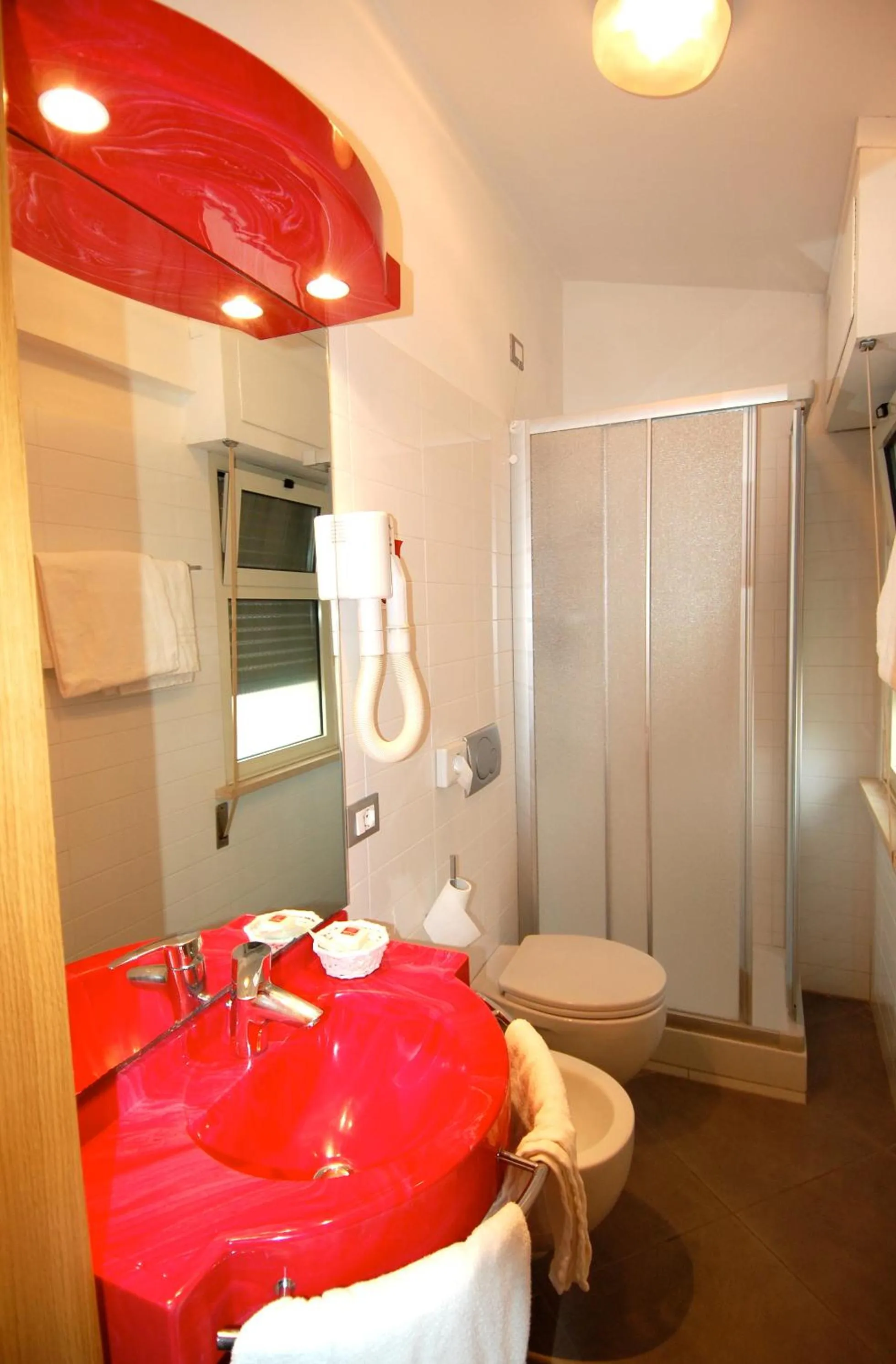 Bathroom in Albergo Rossella