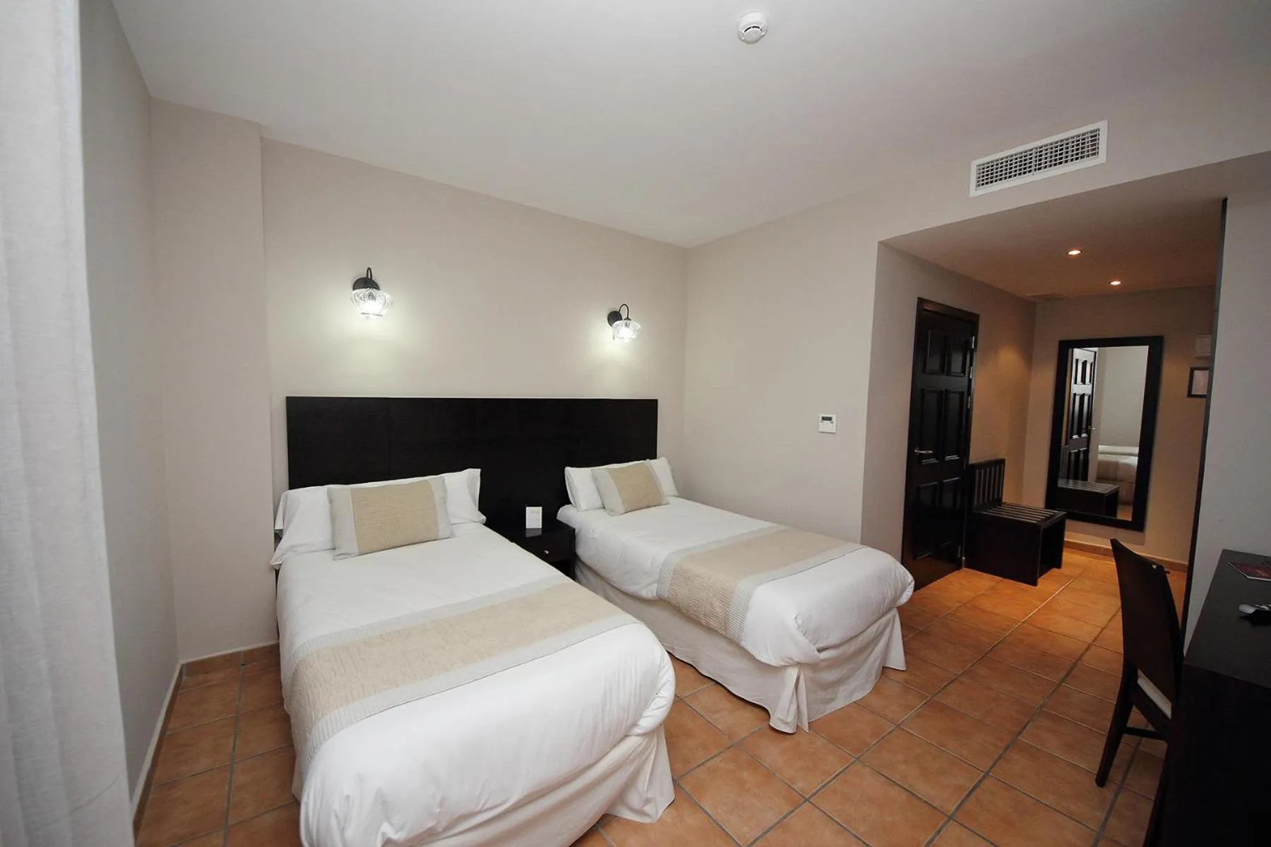 Photo of the whole room, Bed in Hotel Château Viñasoro