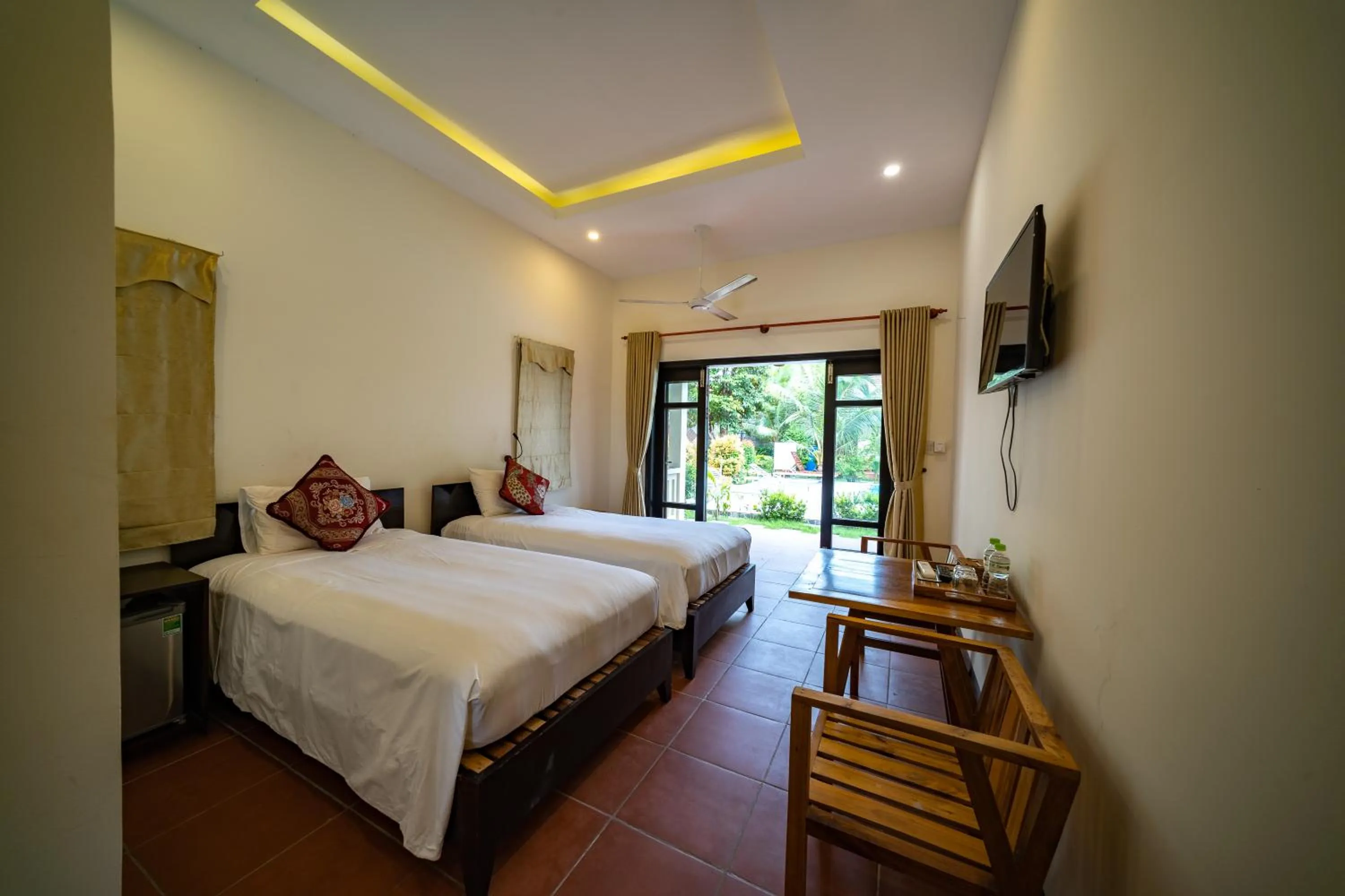 Bedroom, Bed in Phu Quoc Dumbo Bungalow
