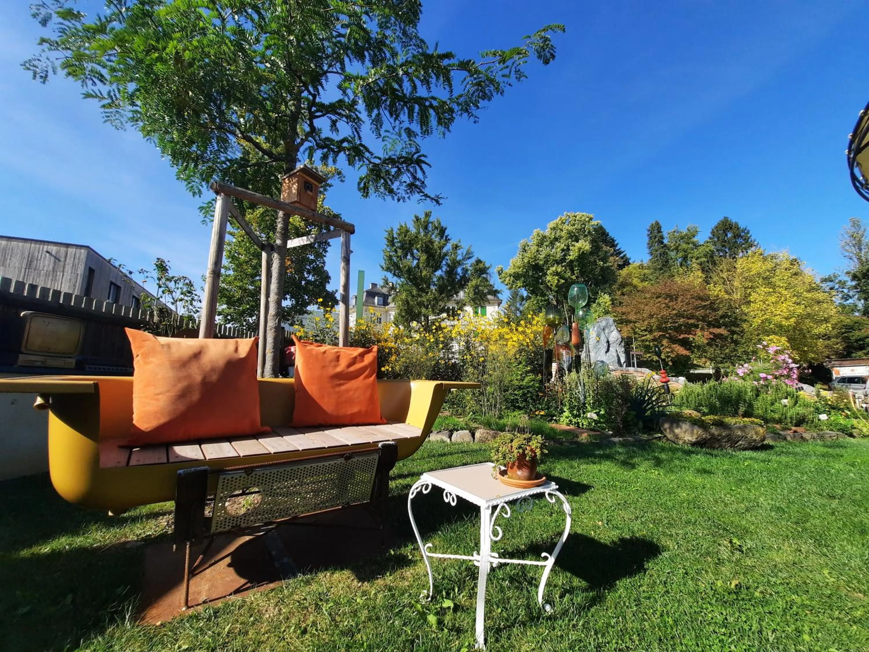 Property building in Malerwinkl Restaurant + Kunsthotel