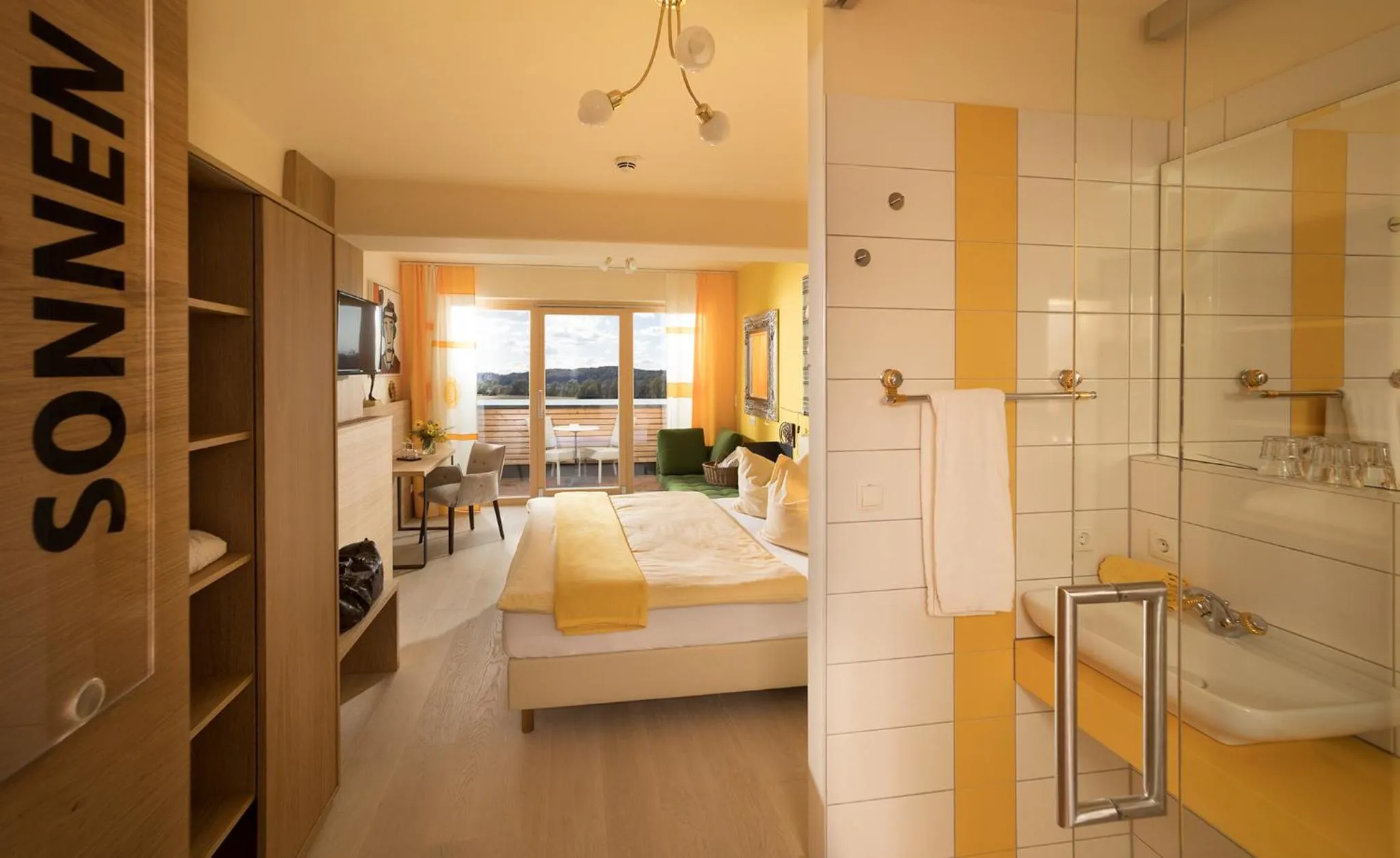 Photo of the whole room in Malerwinkl Restaurant + Kunsthotel