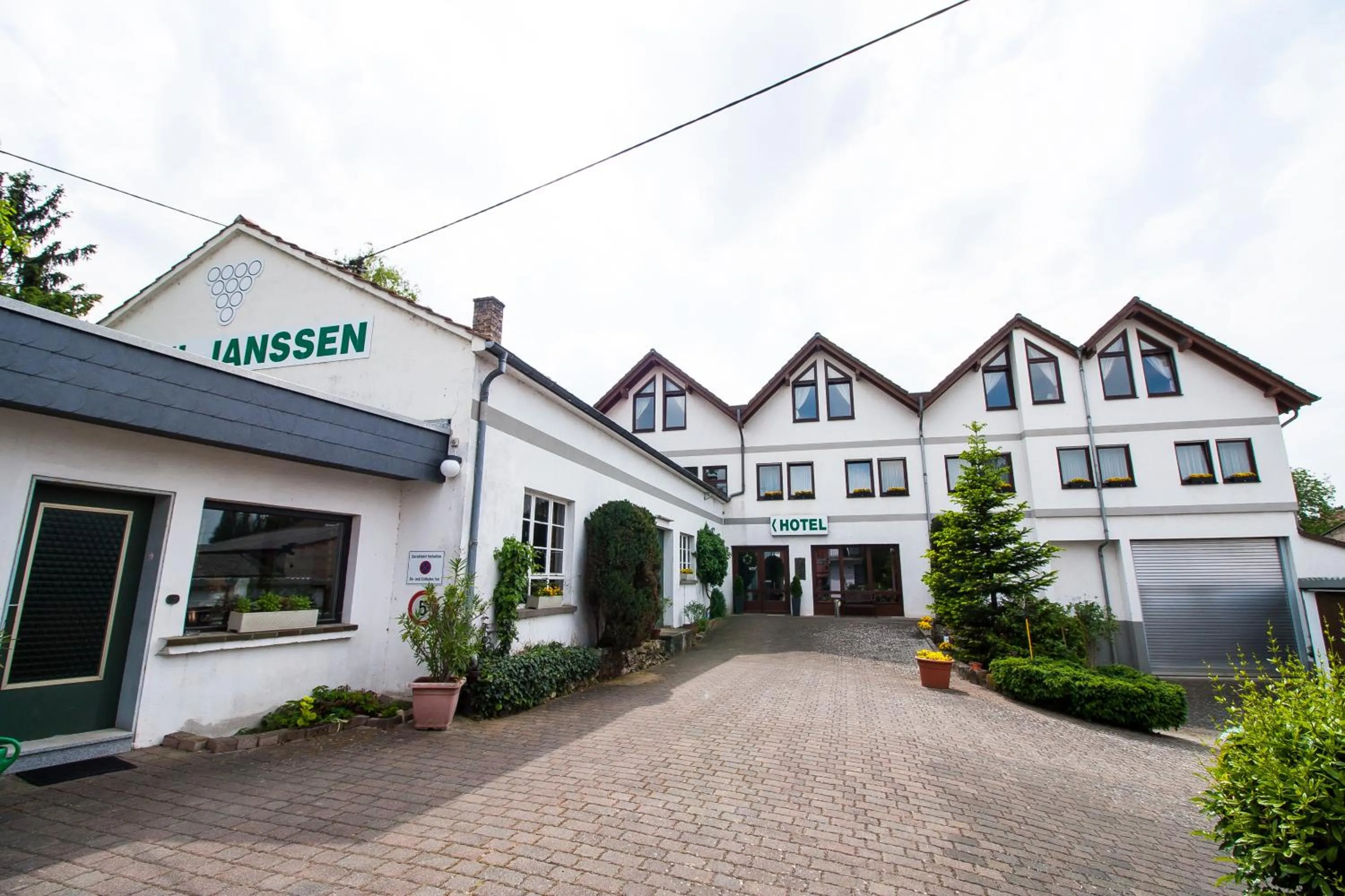 Property building in Hotel Janssen
