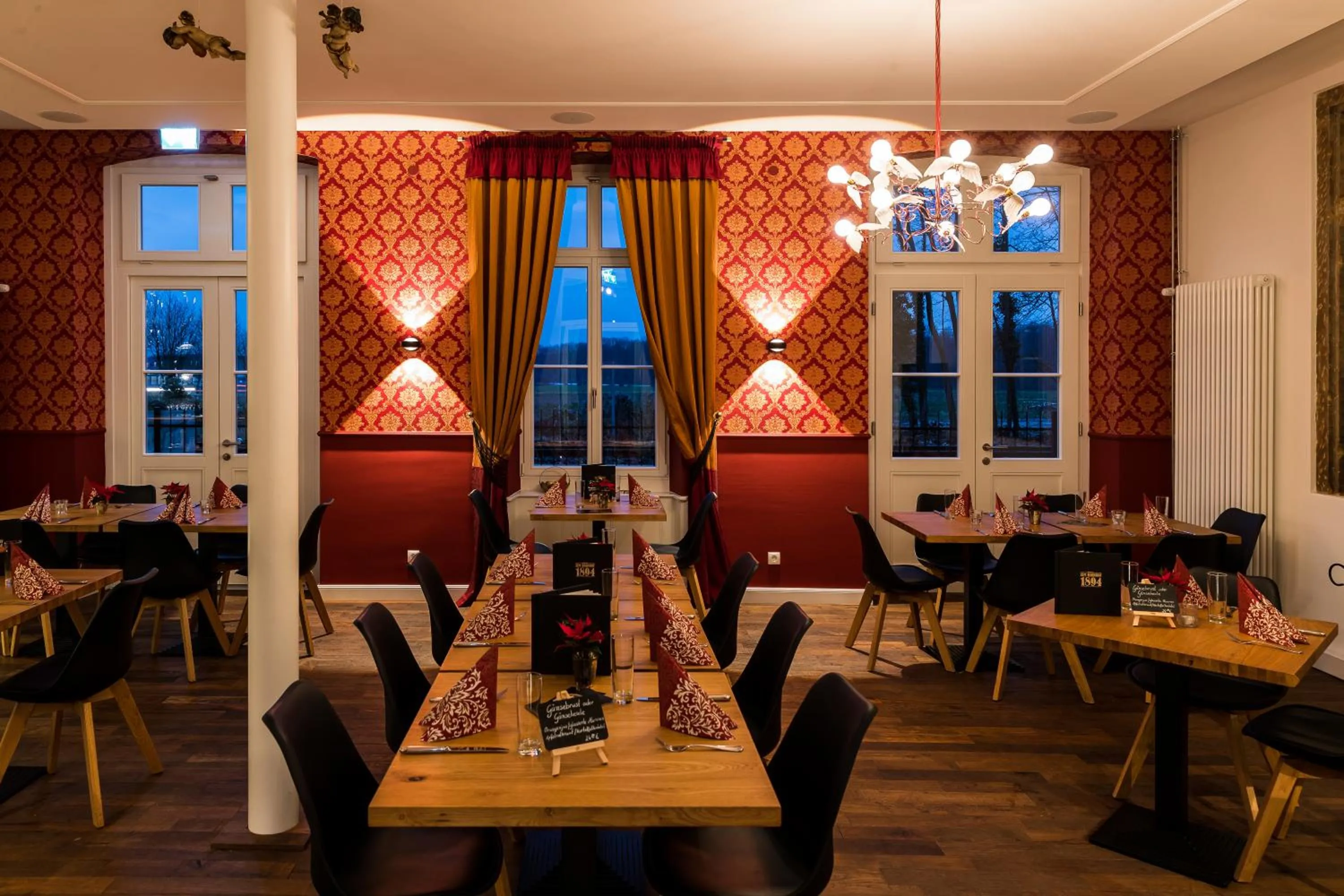 Restaurant/places to eat in Zum Bahnhof 1894