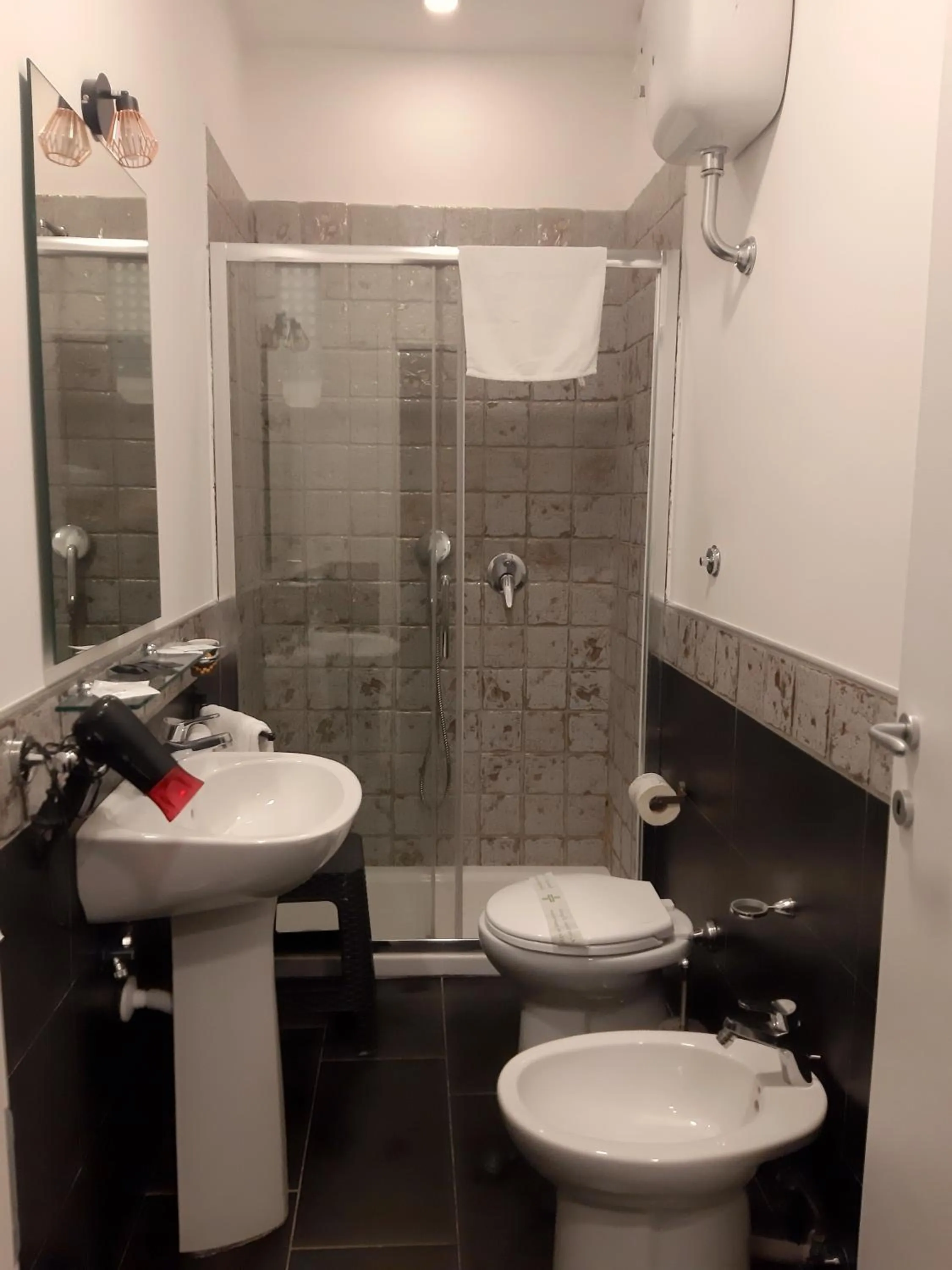 Bathroom in Pit Stop Napoli Centrale