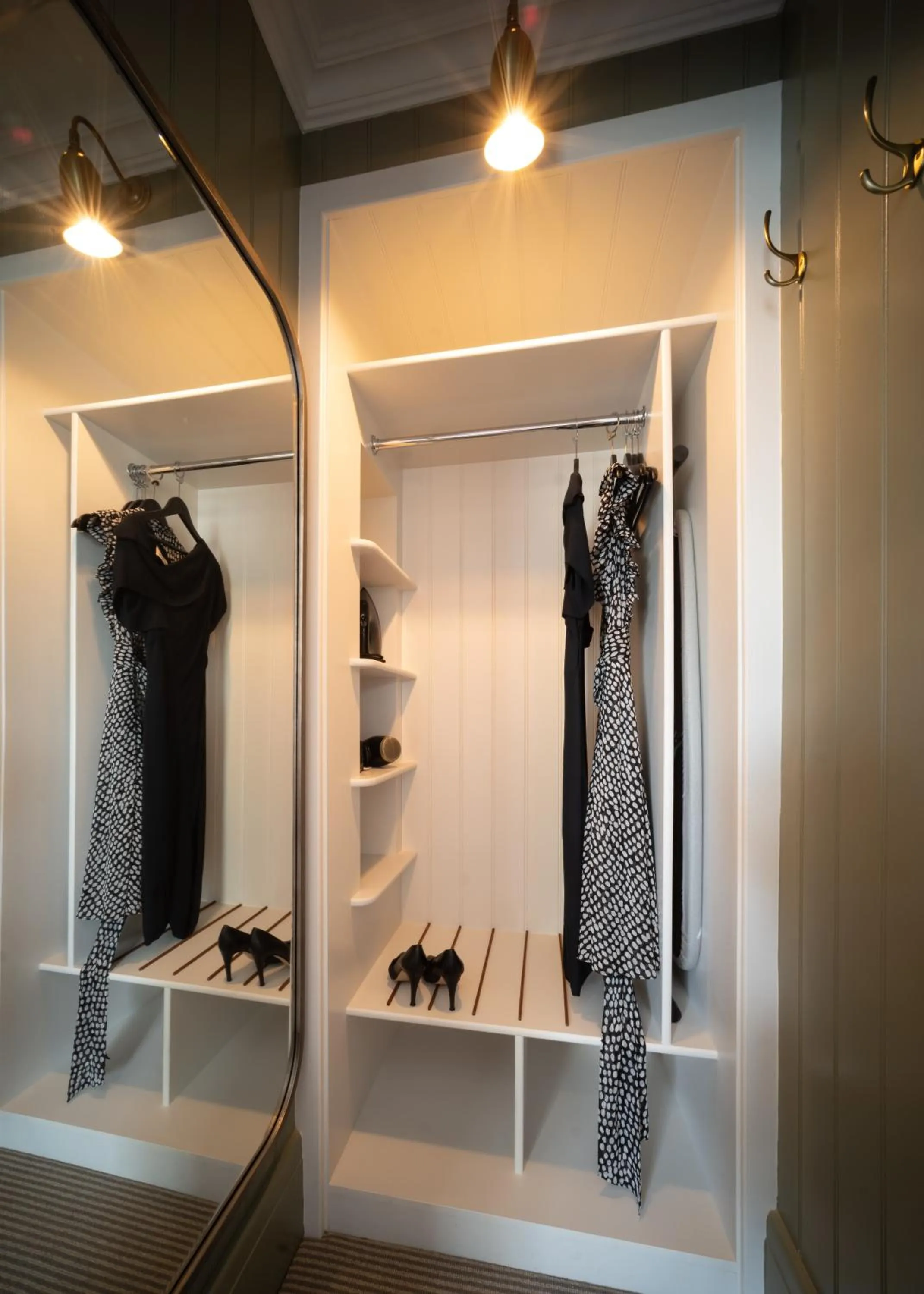 wardrobe in Eleven Didsbury Park Hotel