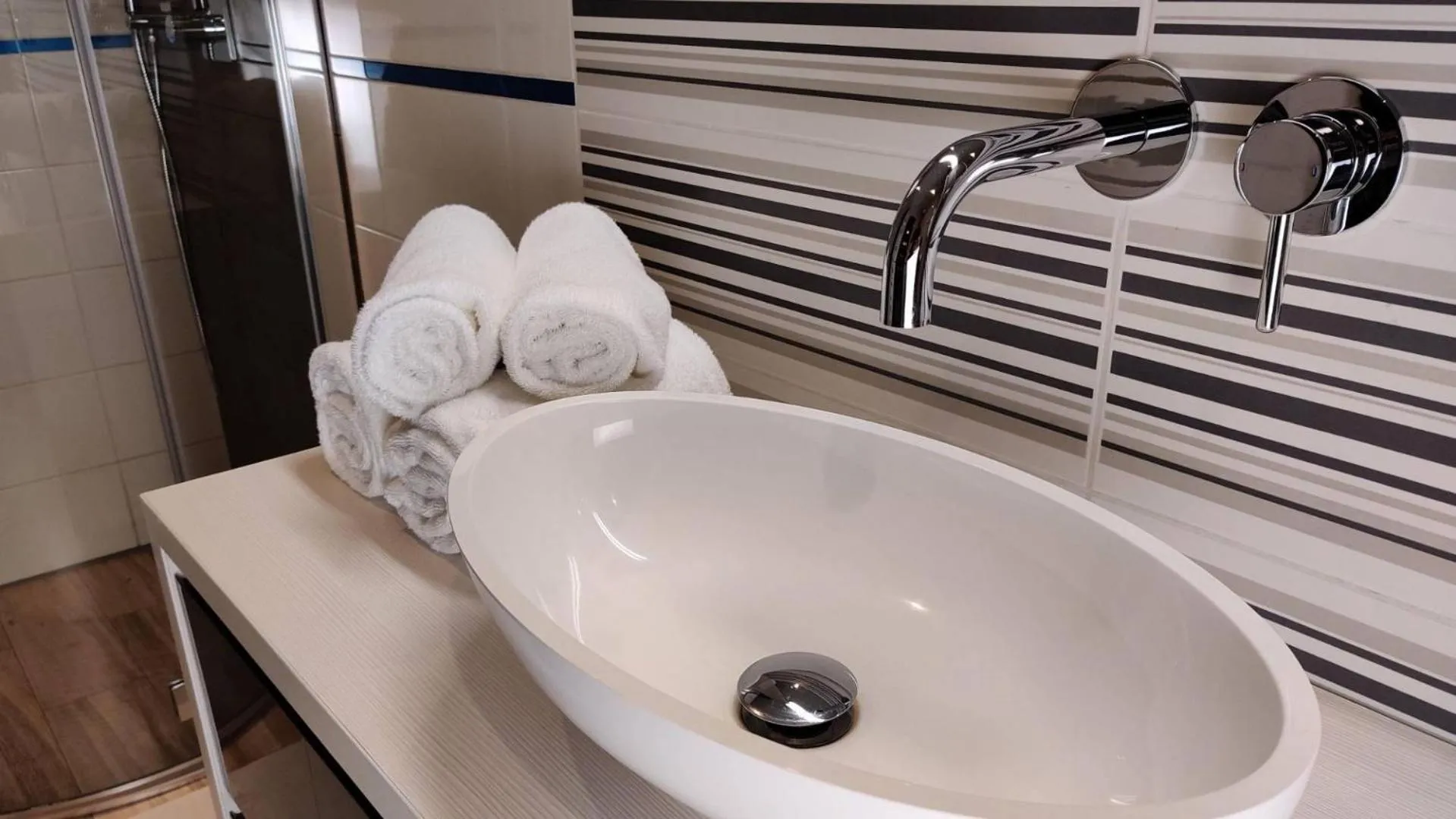 Bathroom in Ignasiak Hotel