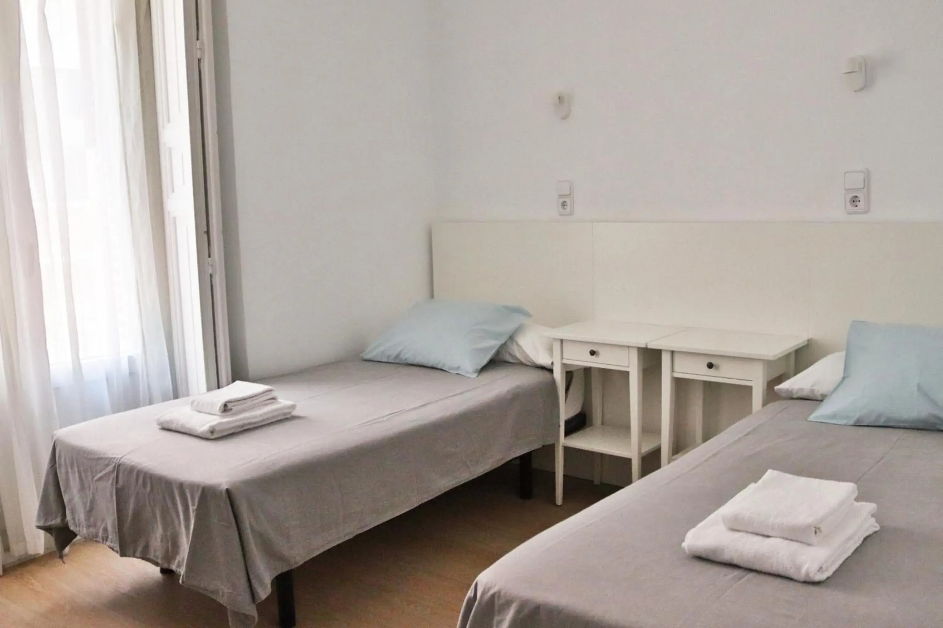 Twin Room in Hostal La Zona Twin Room in Hostal La Zona