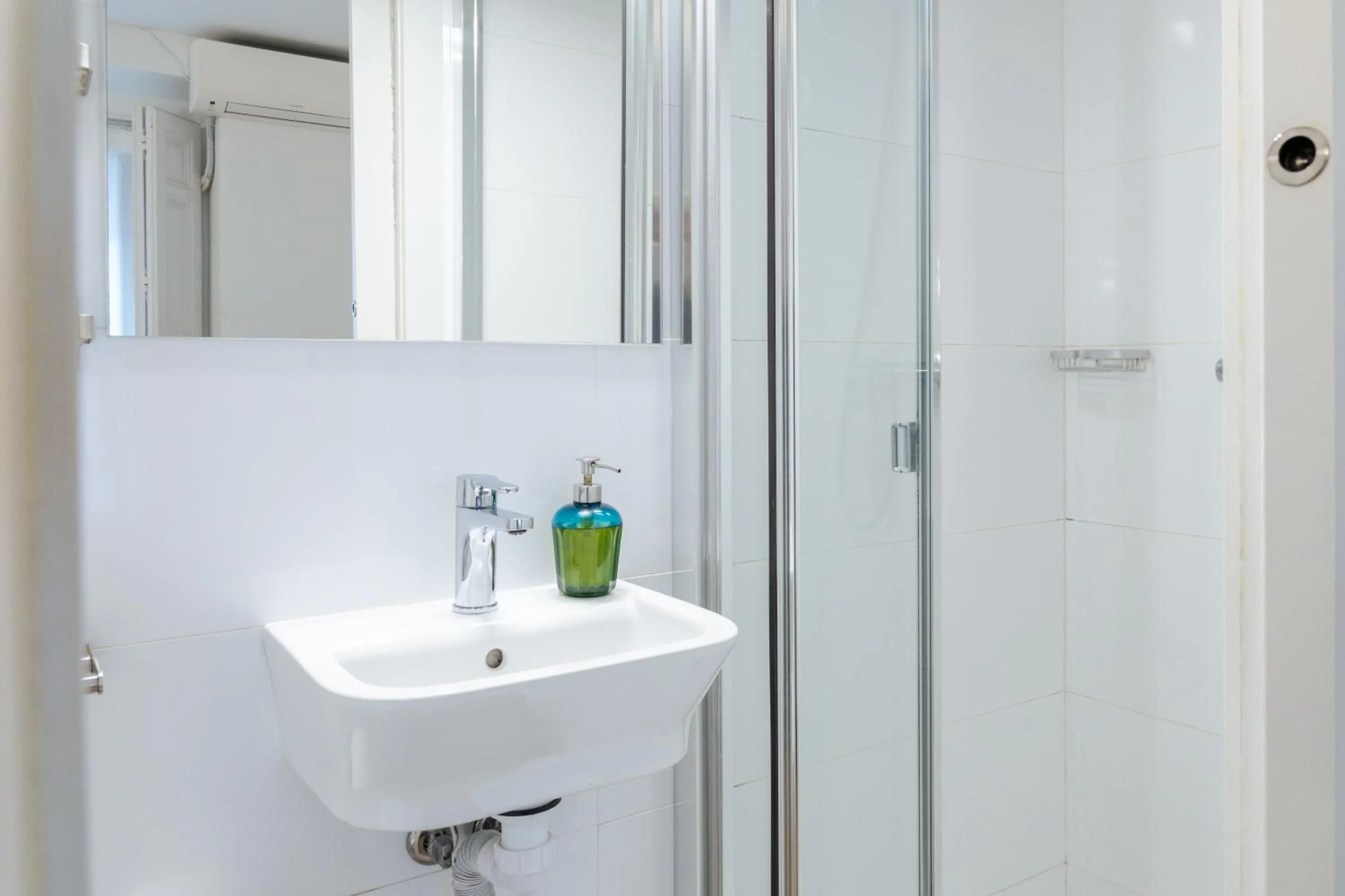 Bathroom in Hostal La Zona