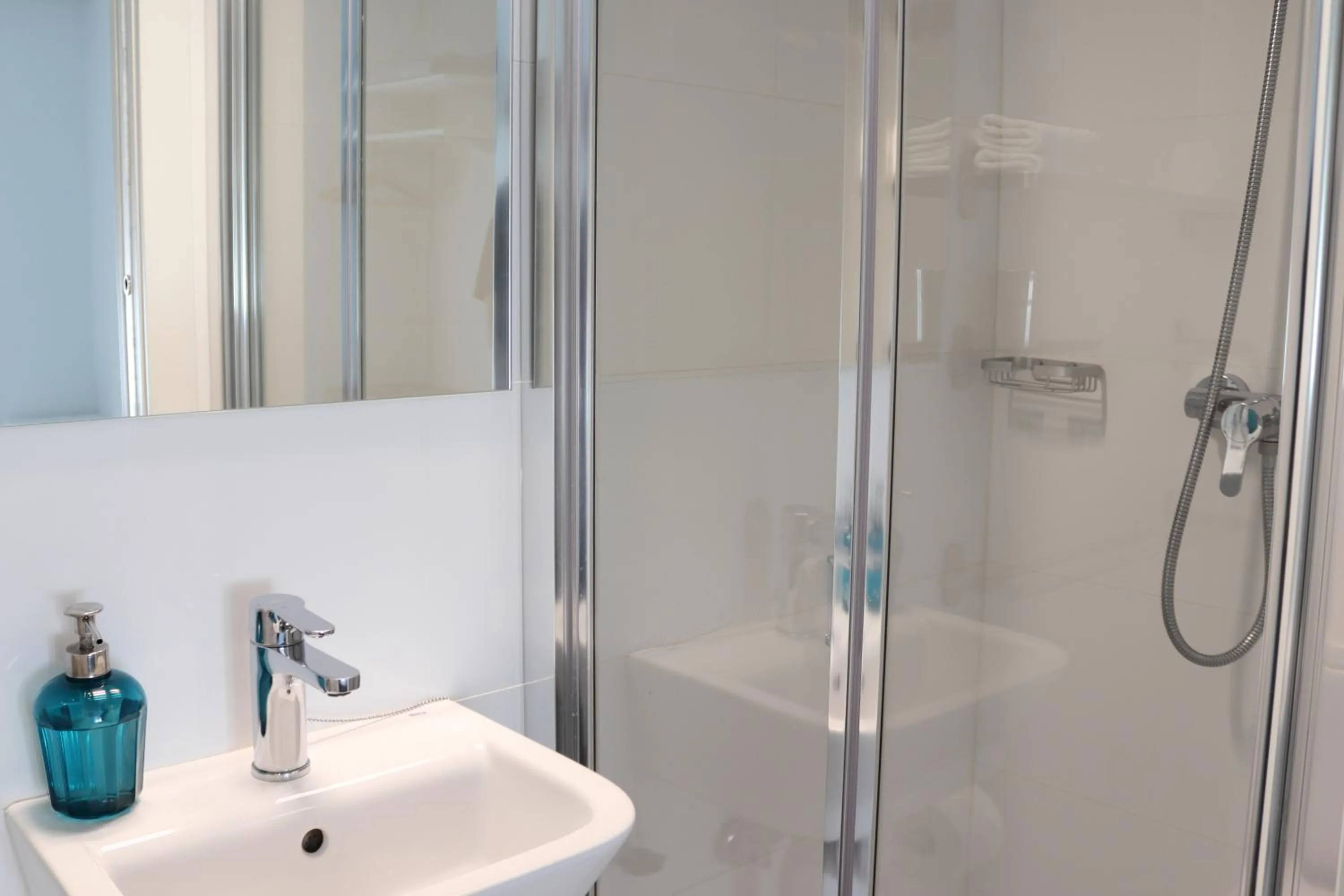 Bathroom in Hostal La Zona