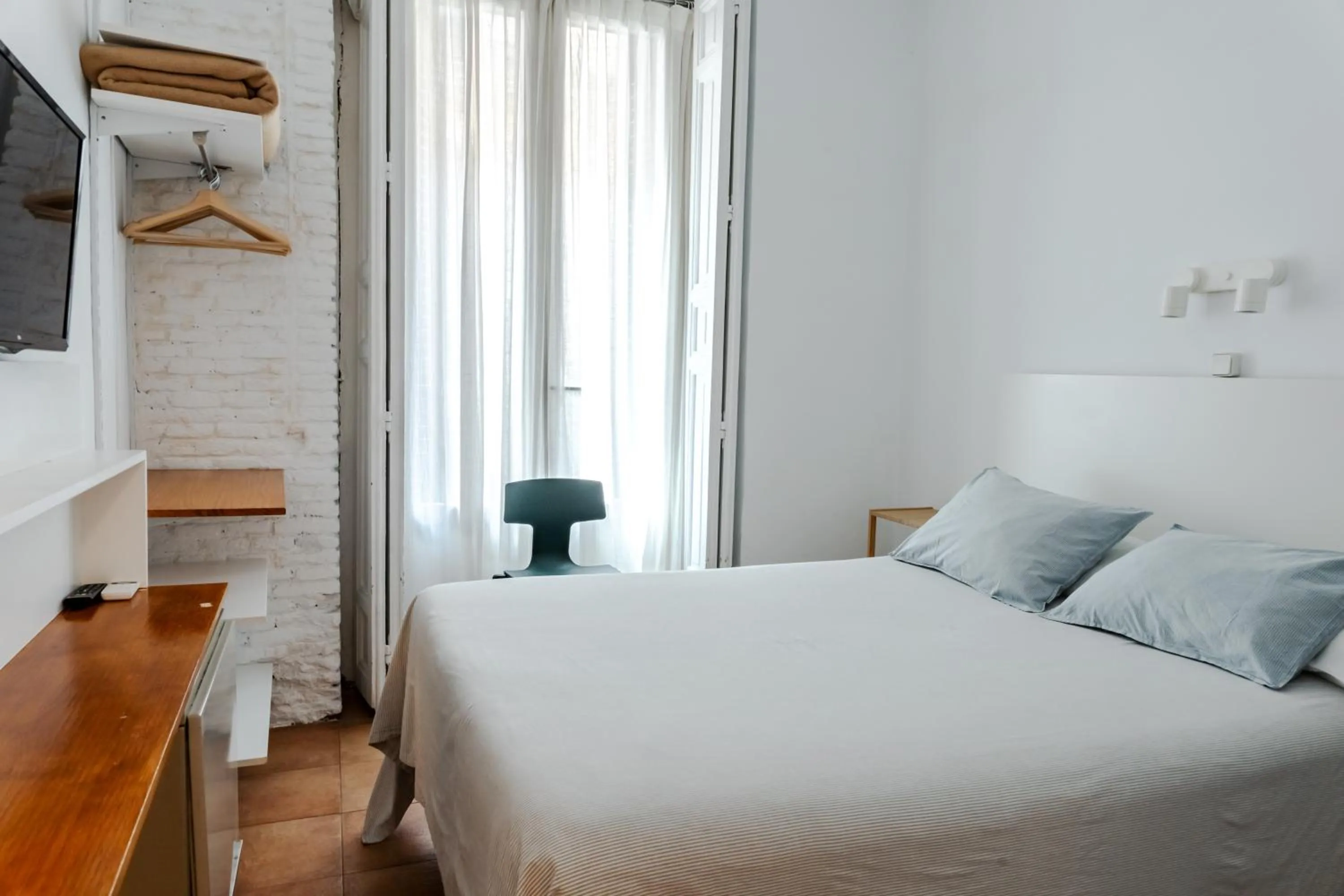 Photo of the whole room, Bed in Hostal La Zona