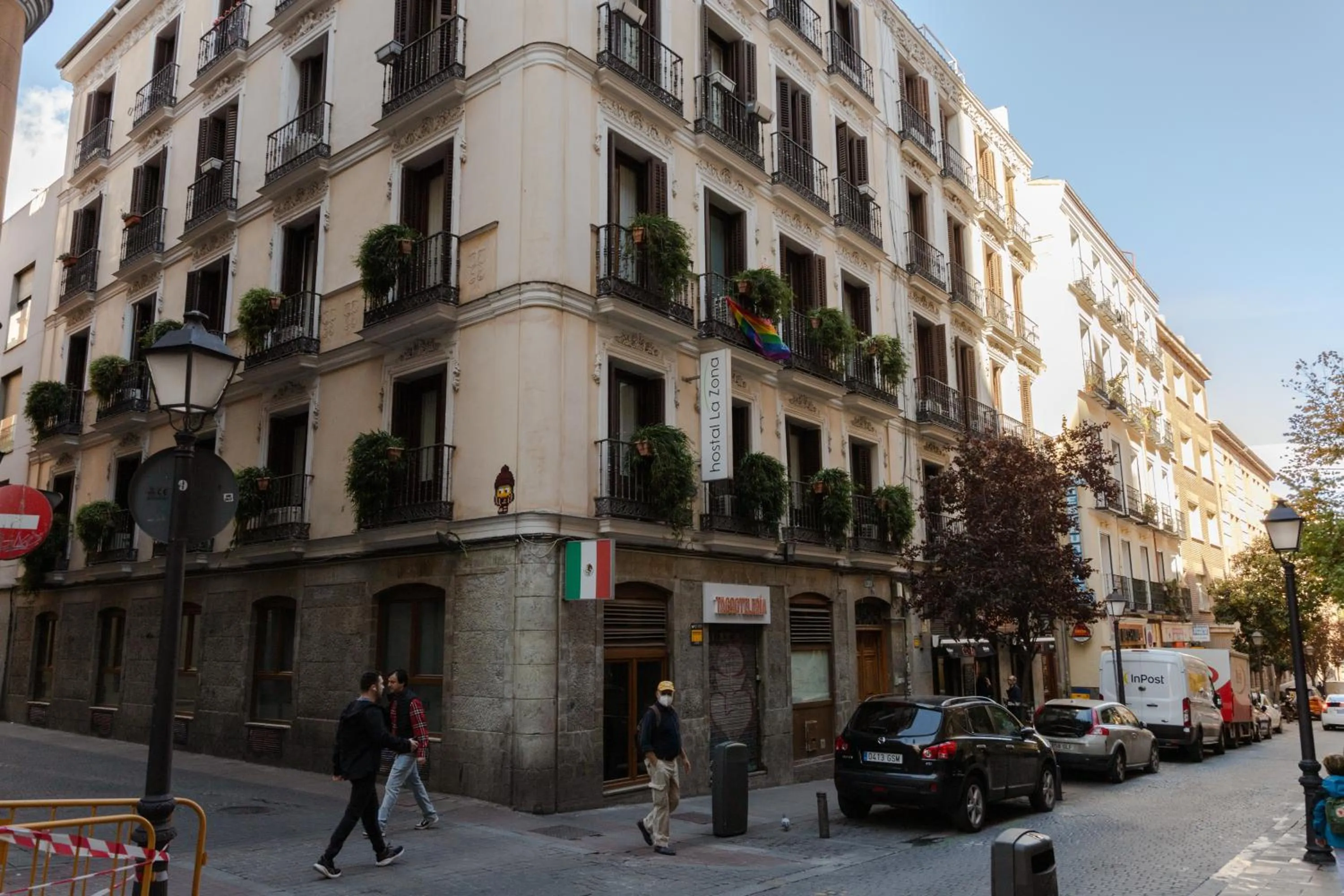 Facade/entrance in Hostal La Zona