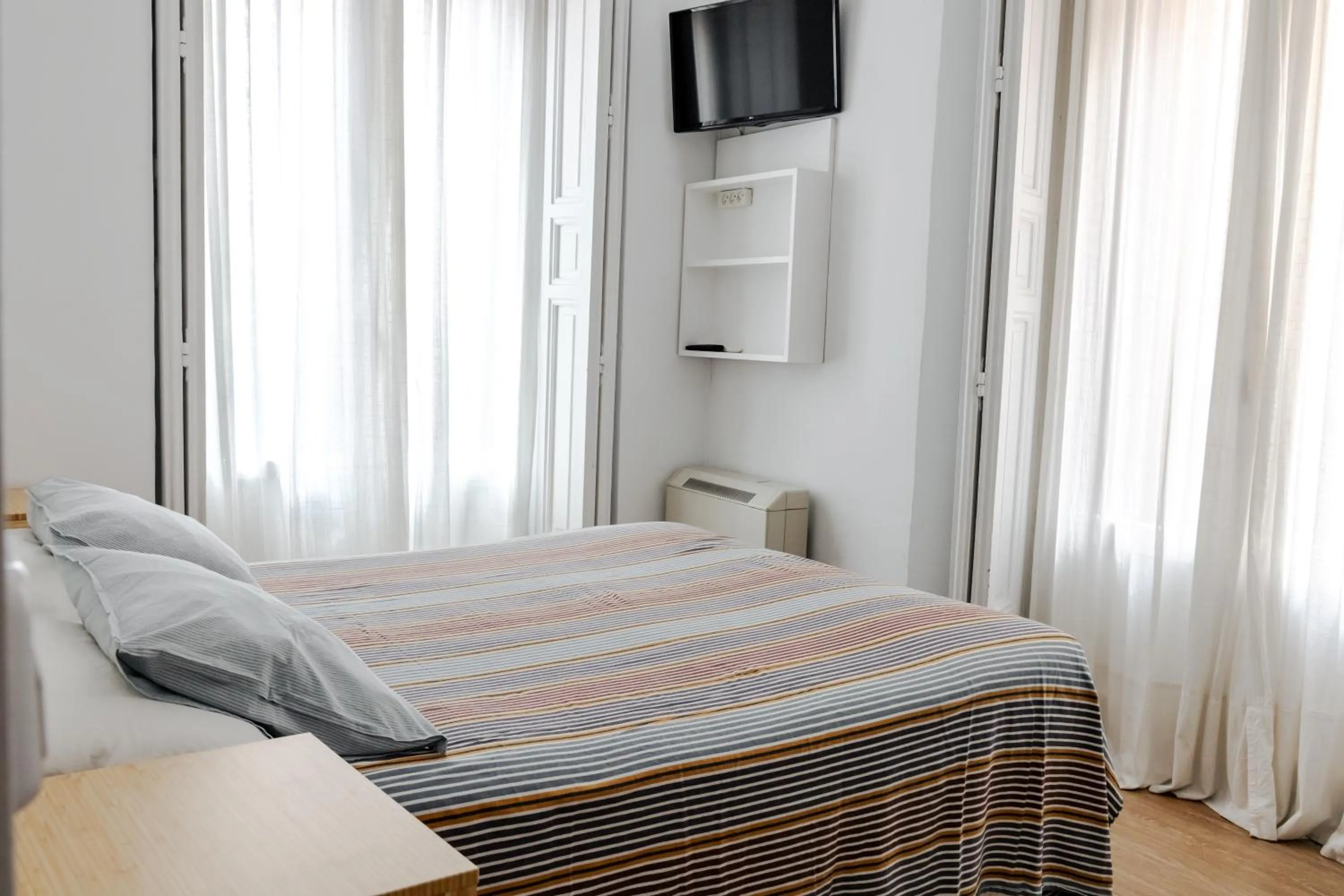 Photo of the whole room, Bed in Hostal La Zona