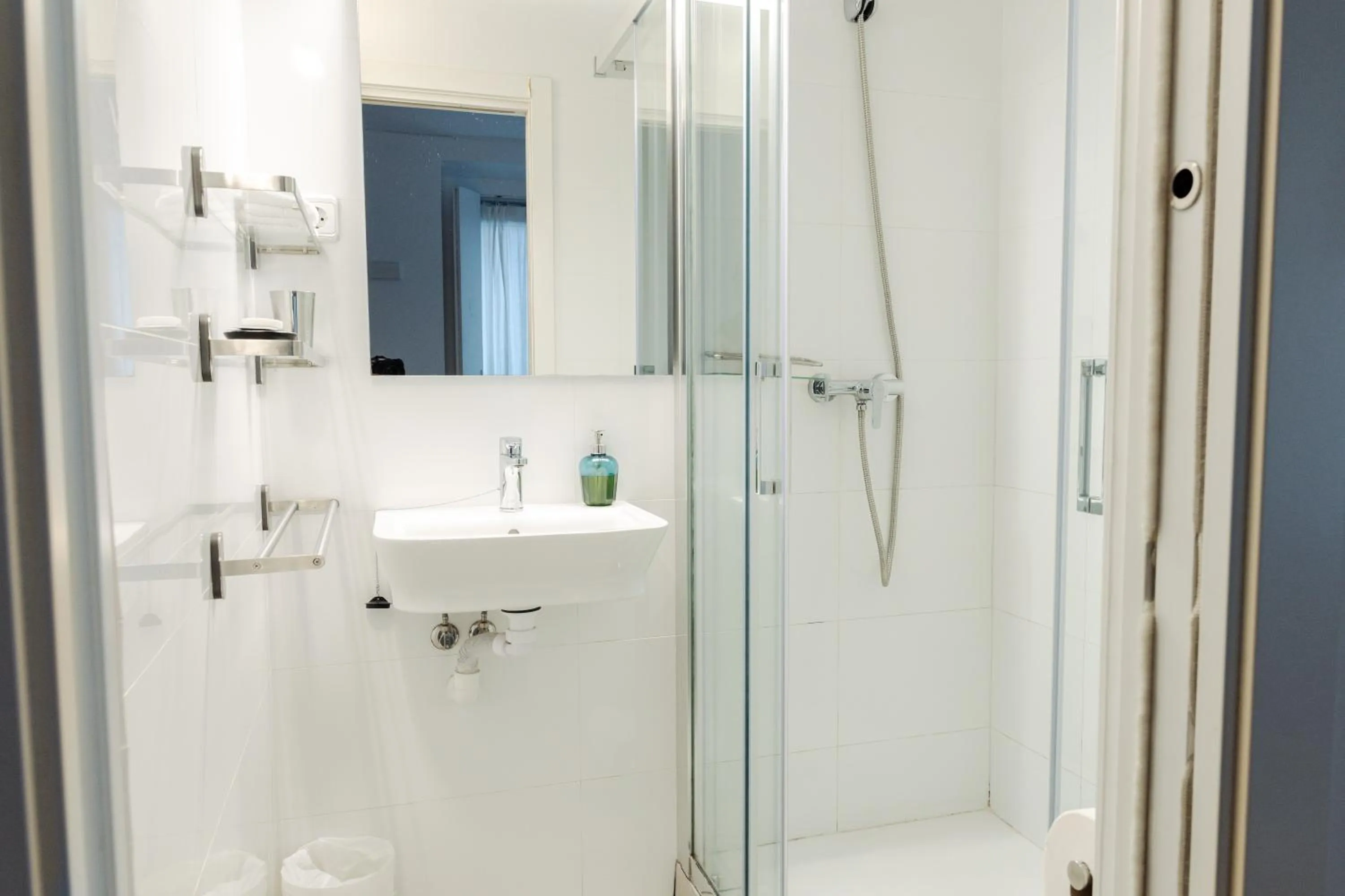 Bathroom in Hostal La Zona