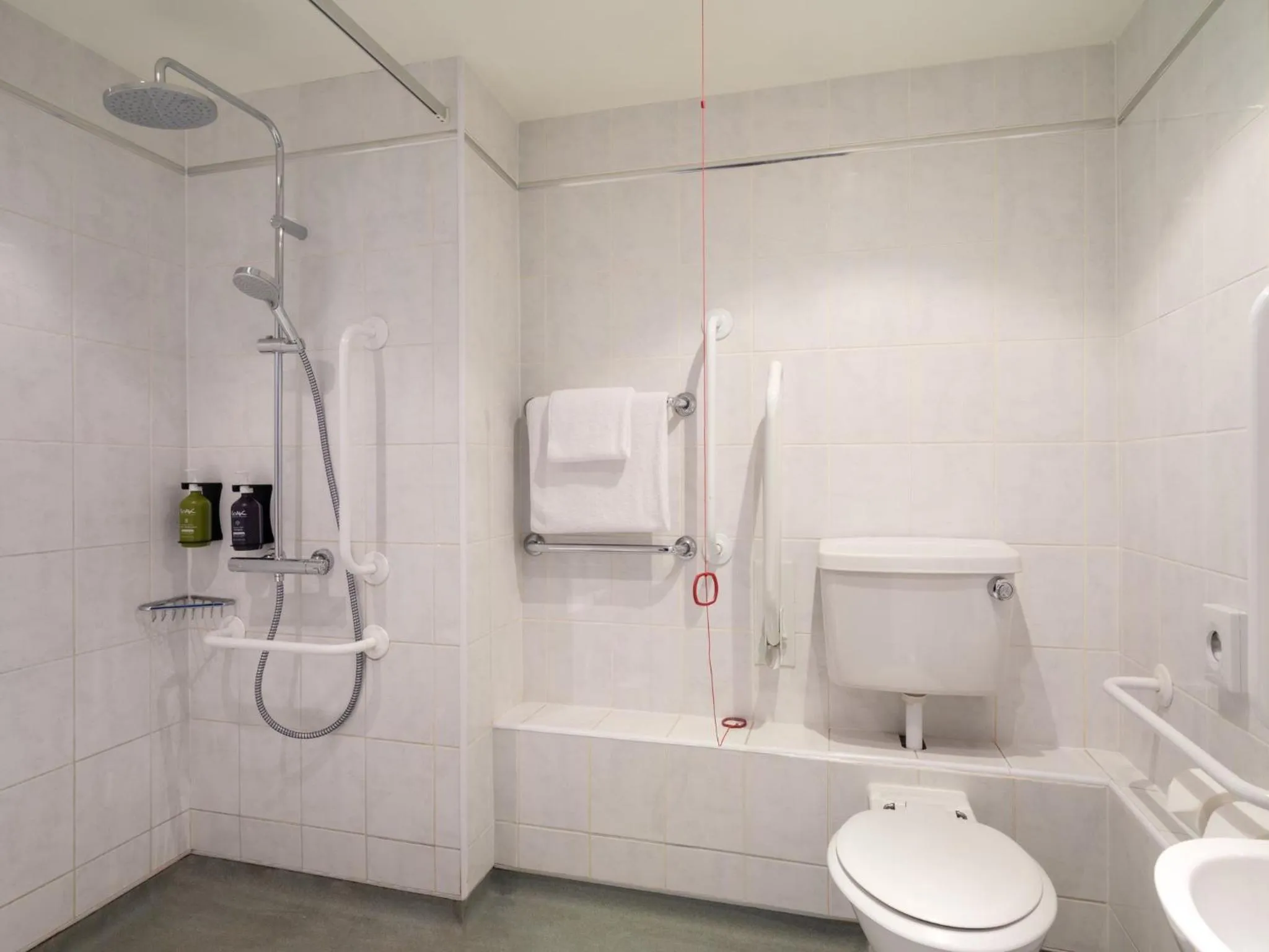 Photo of the whole room in Garner Hotel Rotherham East by IHG