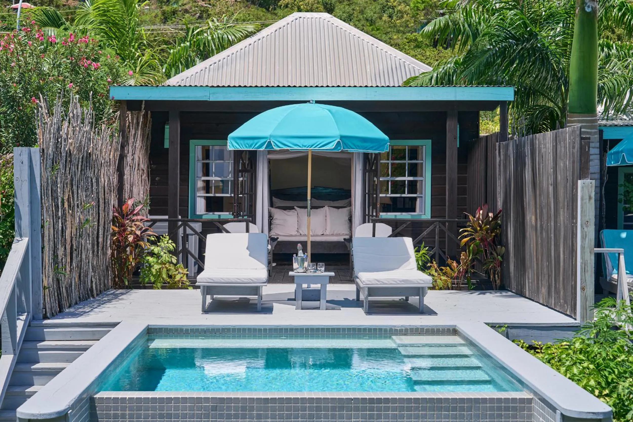 Swimming pool in Keyonna Beach - All Inclusive - Couples Only