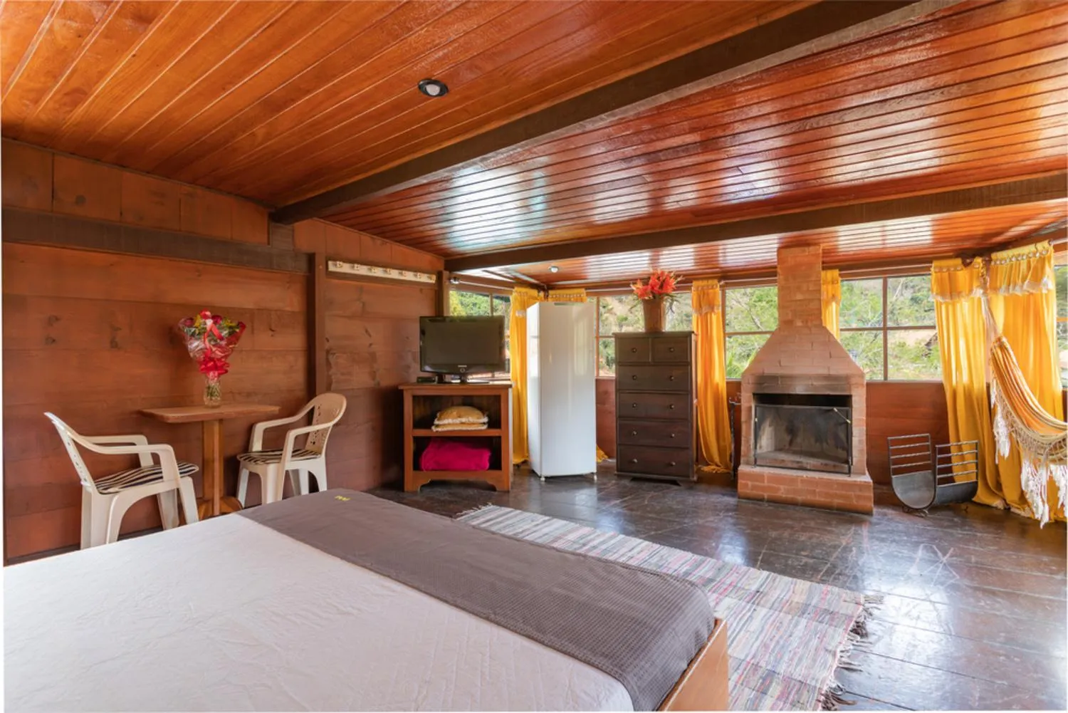 Bedroom, Bed in Wood House
