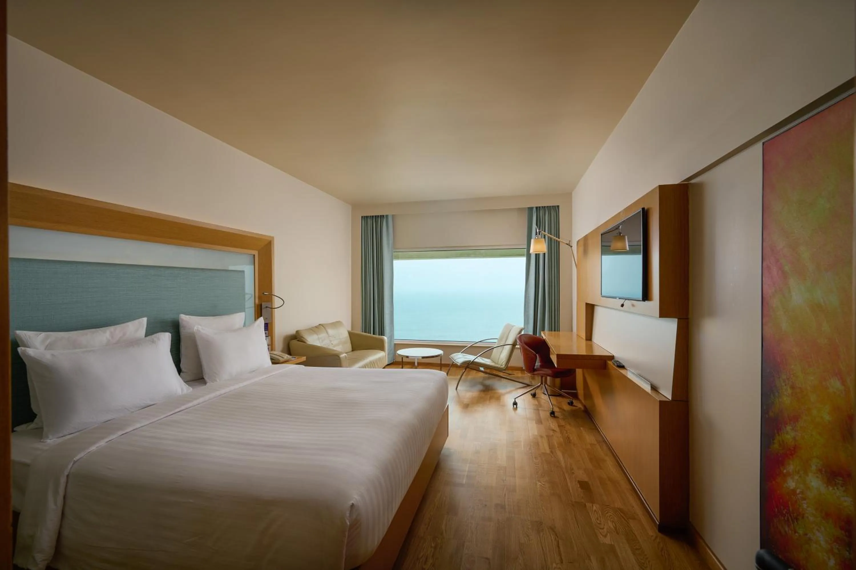 Bedroom, Bed in Novotel Visakhapatnam Varun Beach