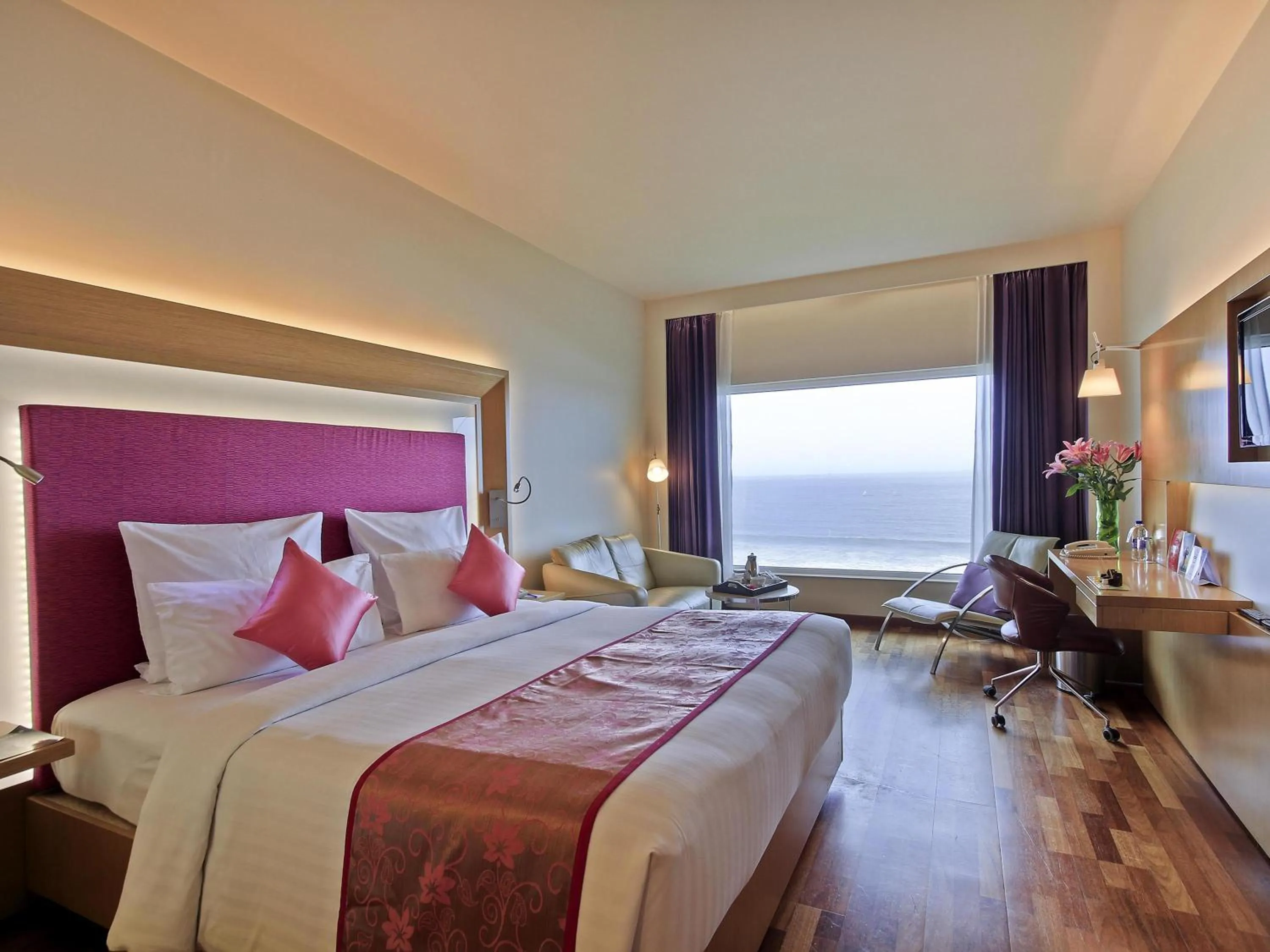 Bedroom, Bed in Novotel Visakhapatnam Varun Beach