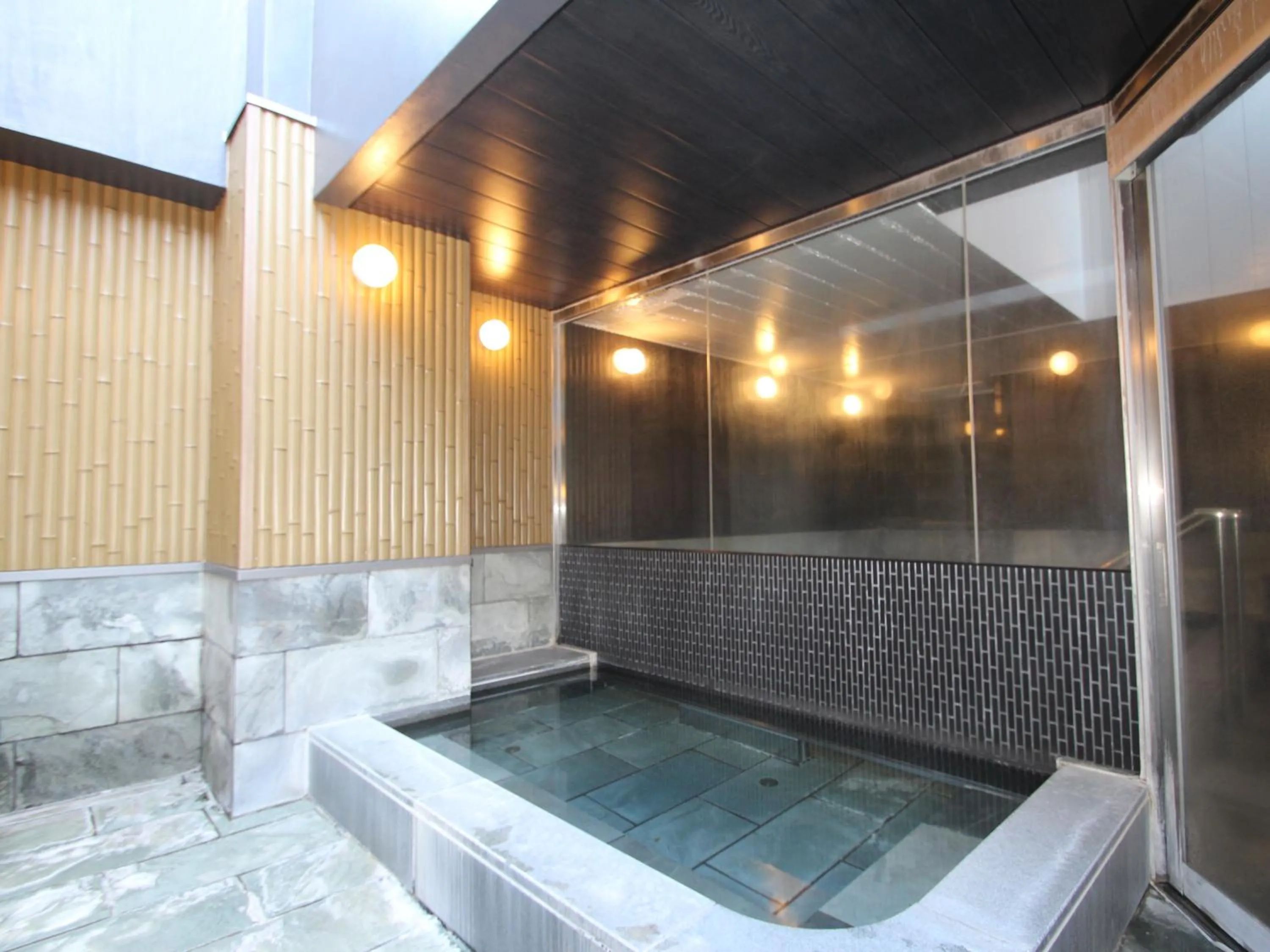 Open Air Bath in APA Hotel Toyama Ekimae