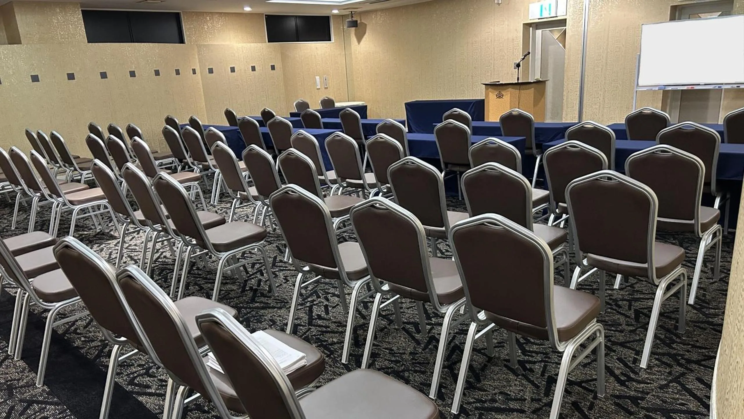 Meeting/conference room in APA Hotel Kagadaishoji Ekimae