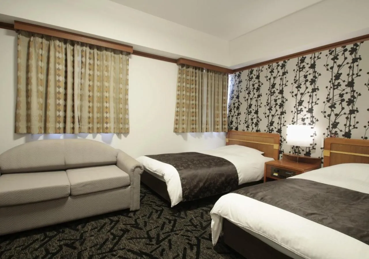 Photo of the whole room, Bed in APA Hotel Kanazawa Nomachi