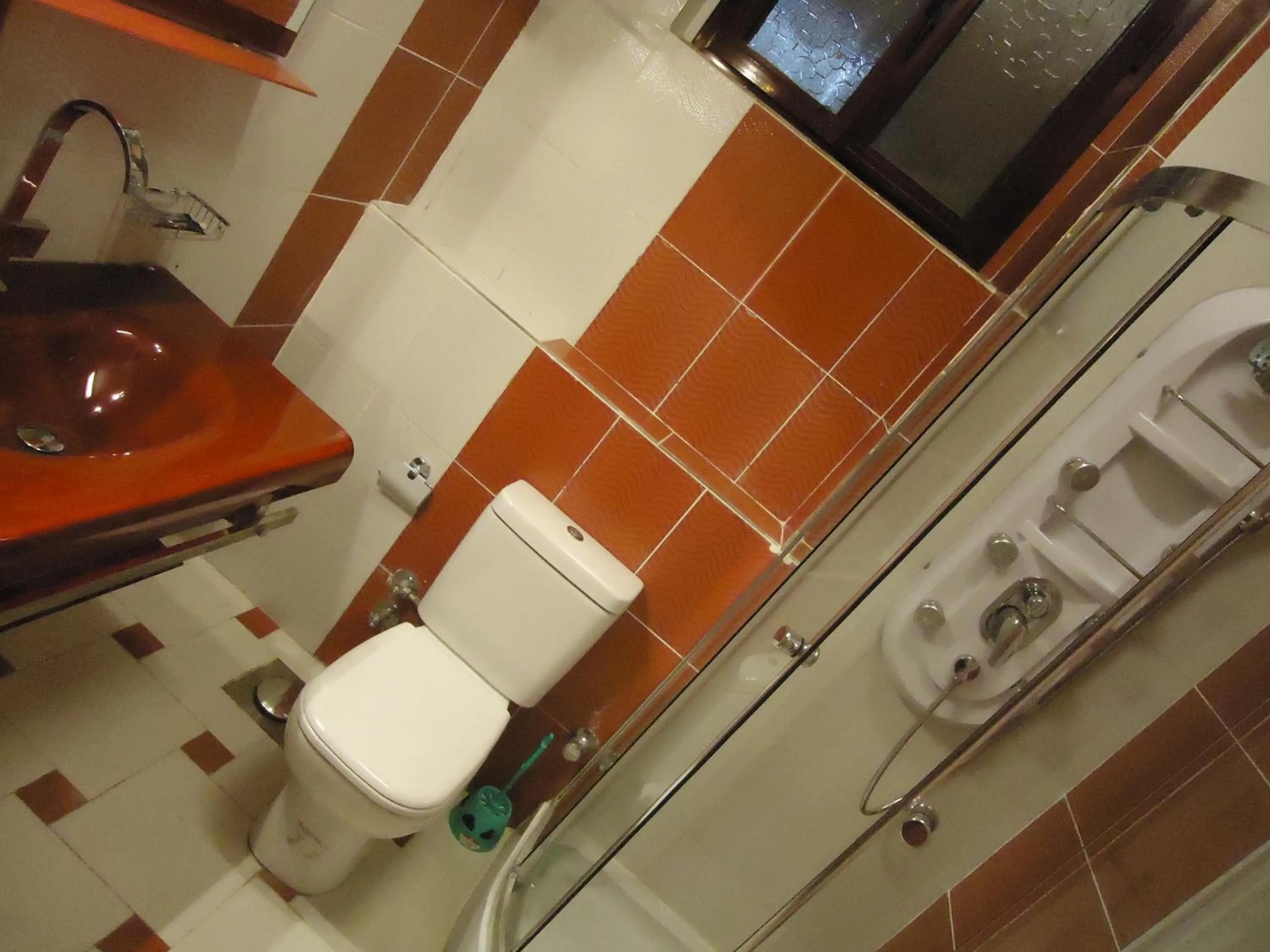 Shower in Freedom Hostel