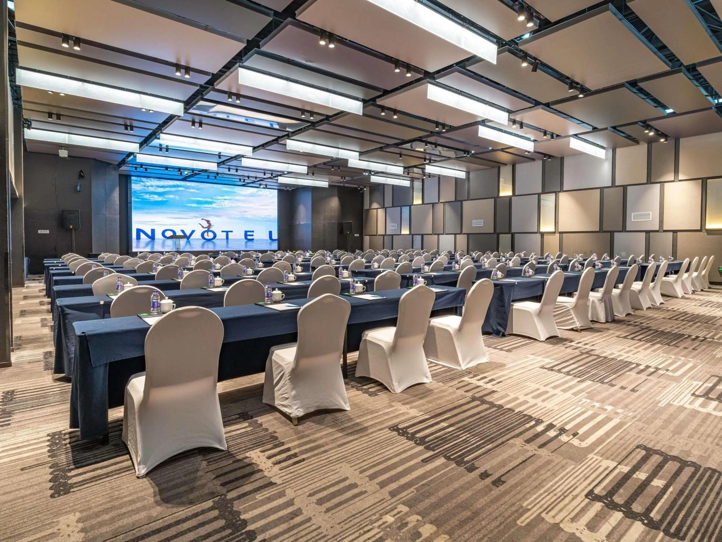 Meeting/conference room in Novotel Zhengzhou Convention Centre