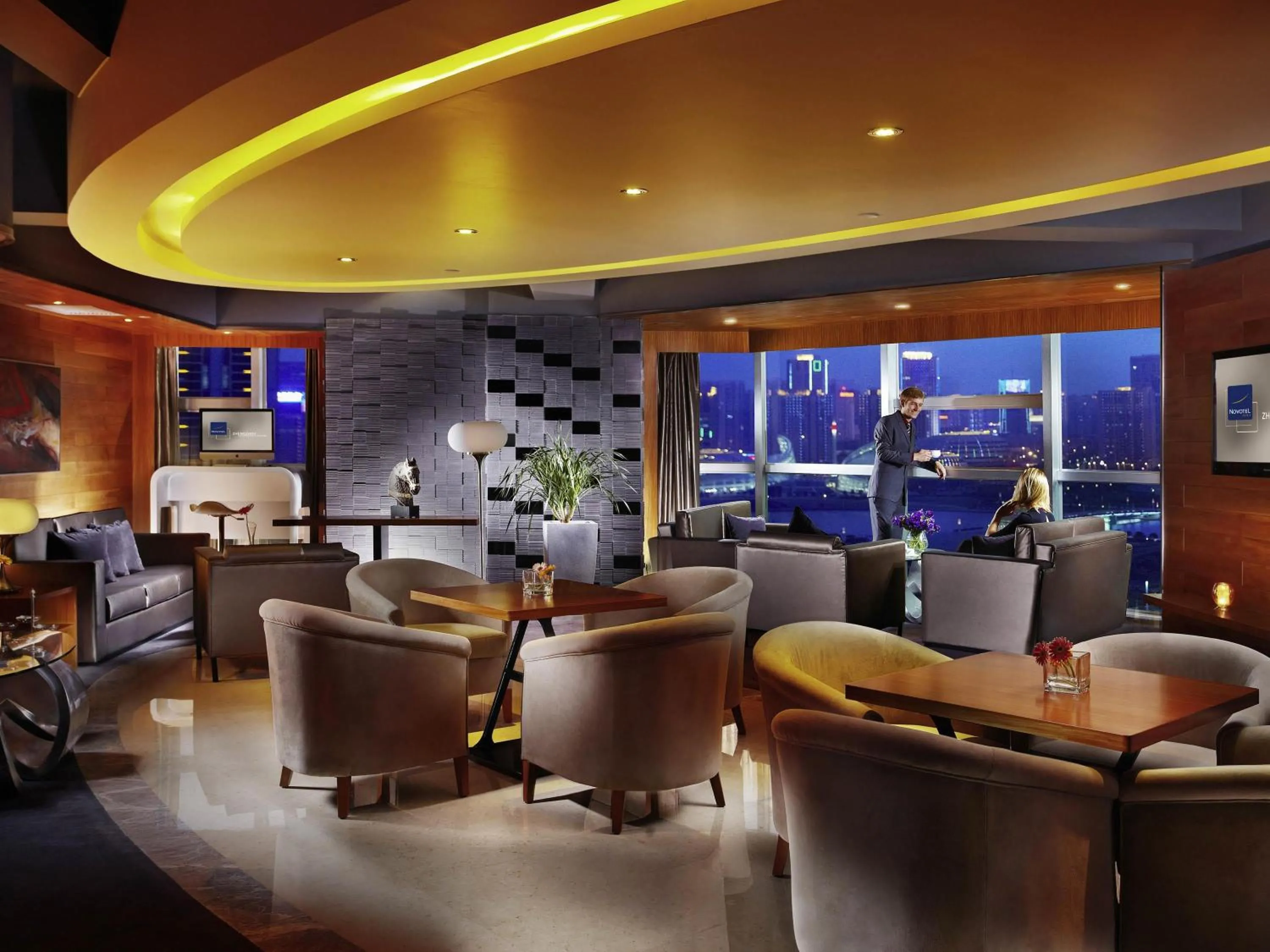 Lounge or bar in Novotel Zhengzhou Convention Centre