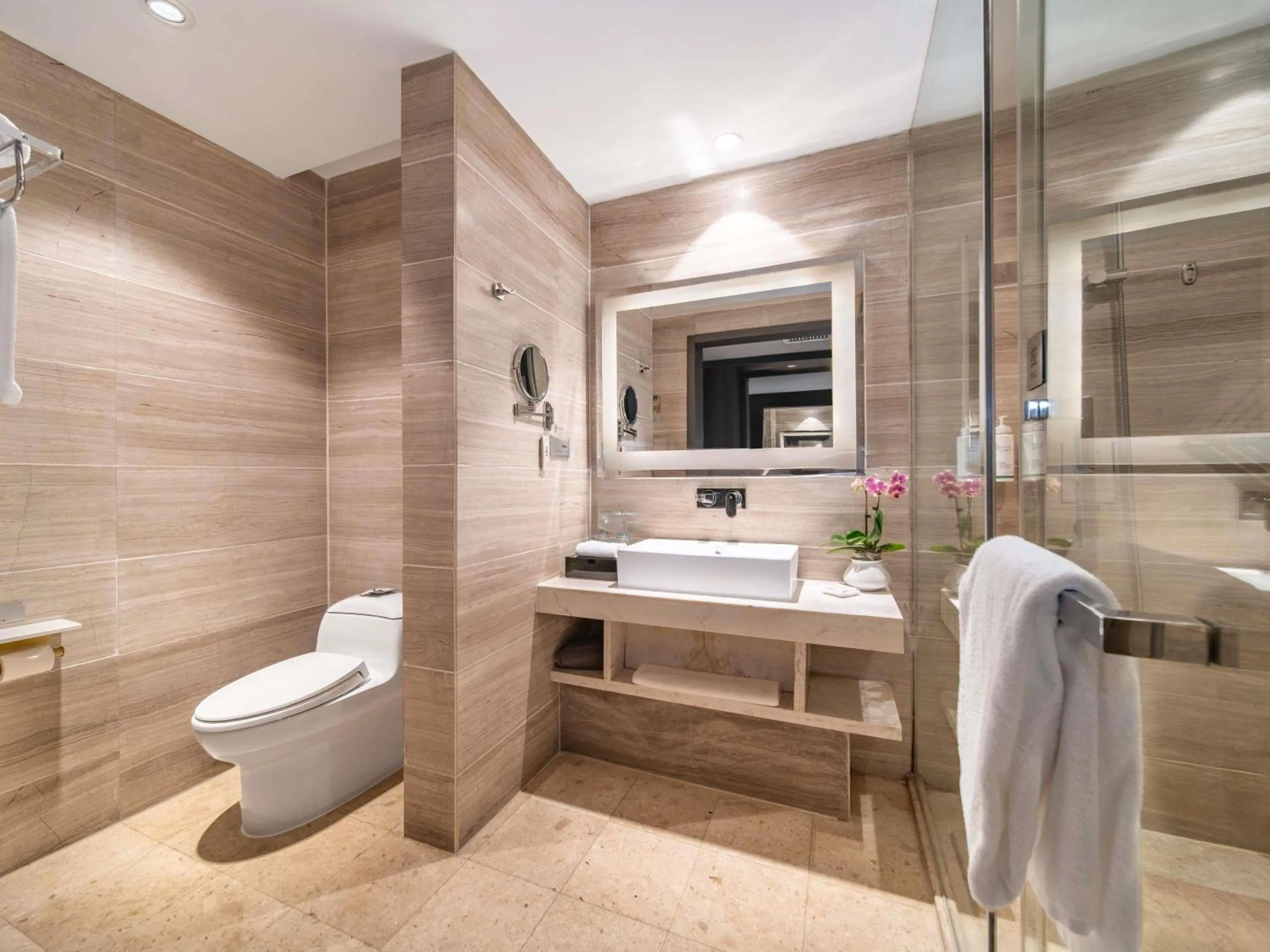 Bedroom in Novotel Zhengzhou Convention Centre