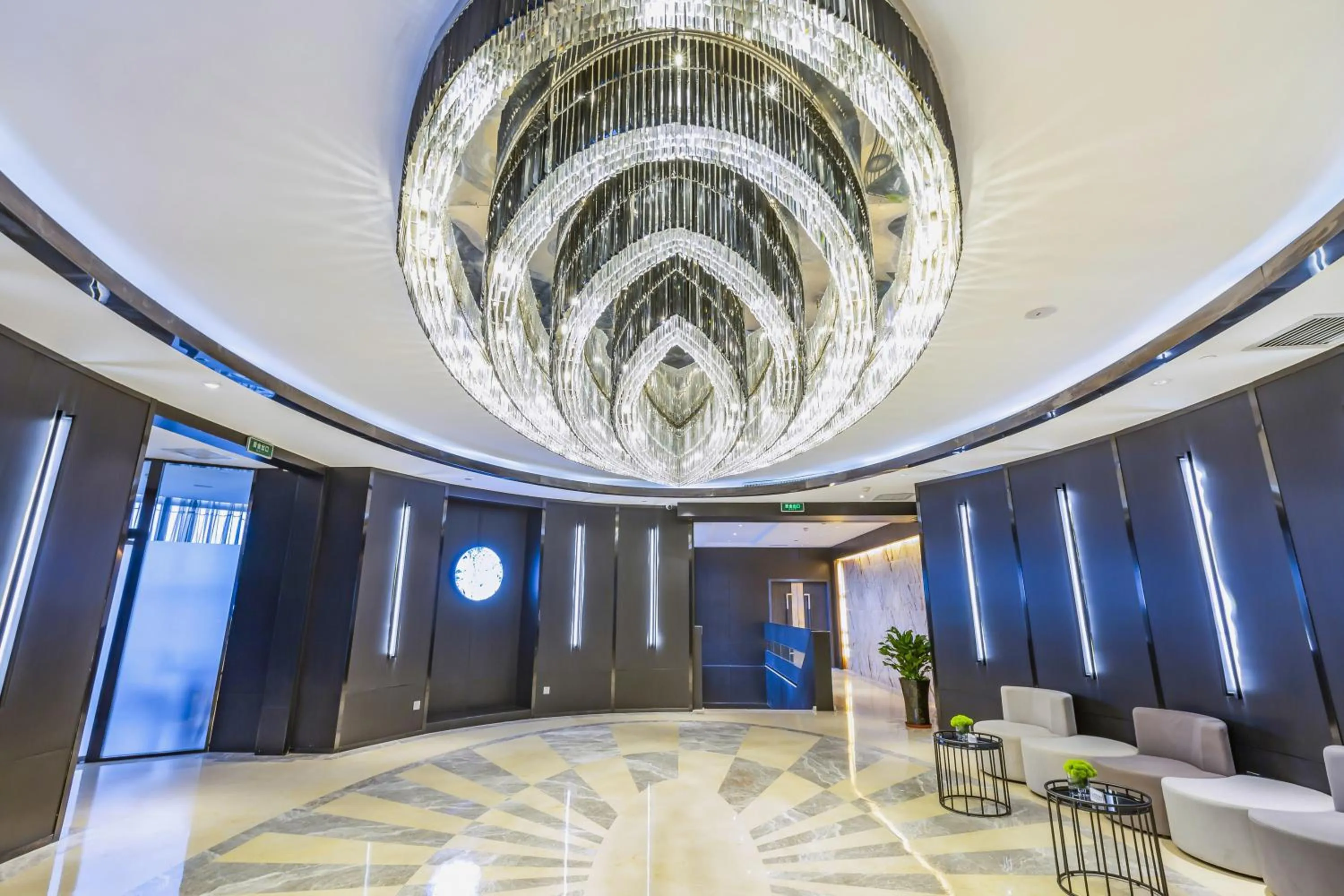 Restaurant/places to eat in Novotel Zhengzhou Convention Centre