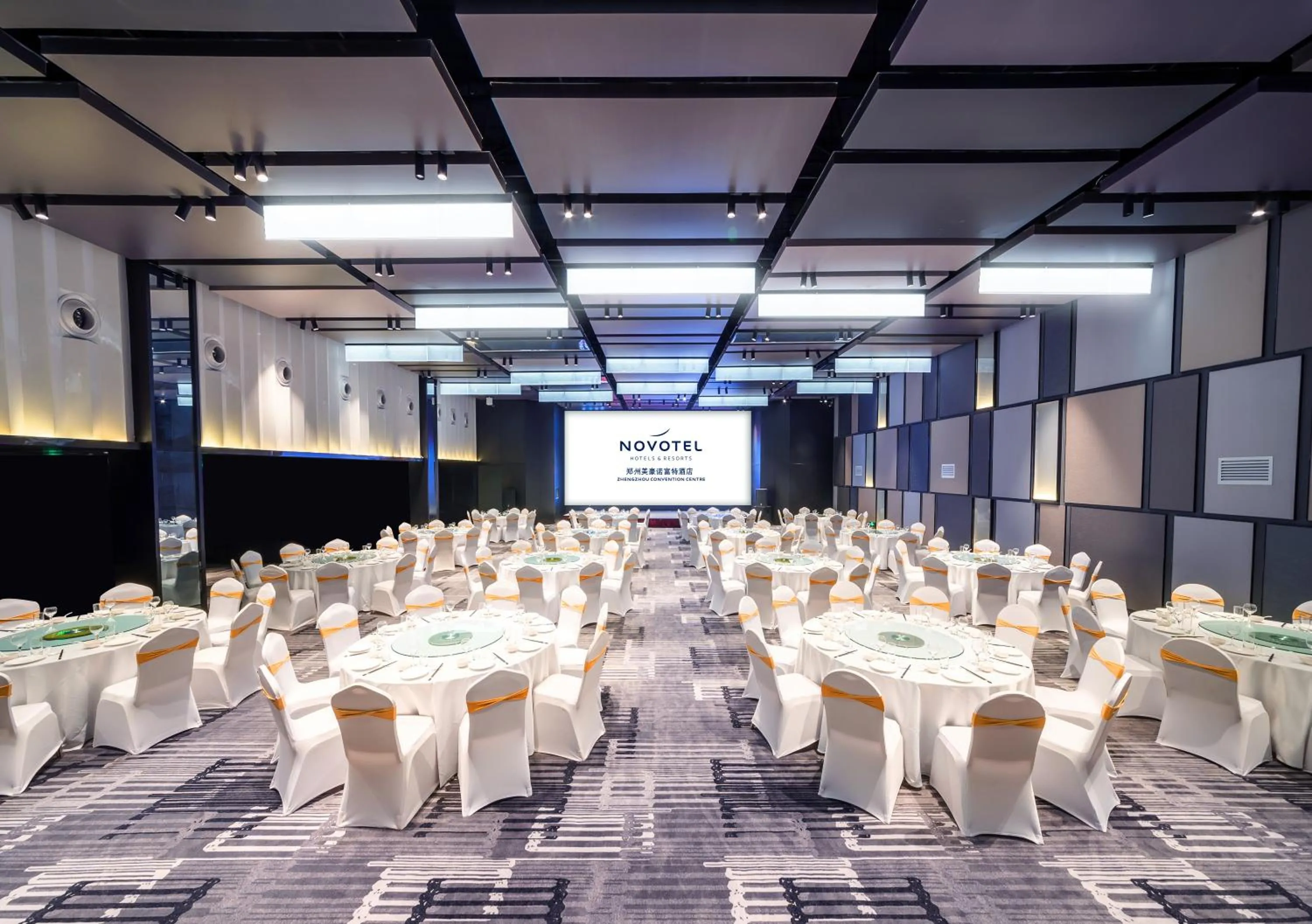 Meeting/conference room in Novotel Zhengzhou Convention Centre