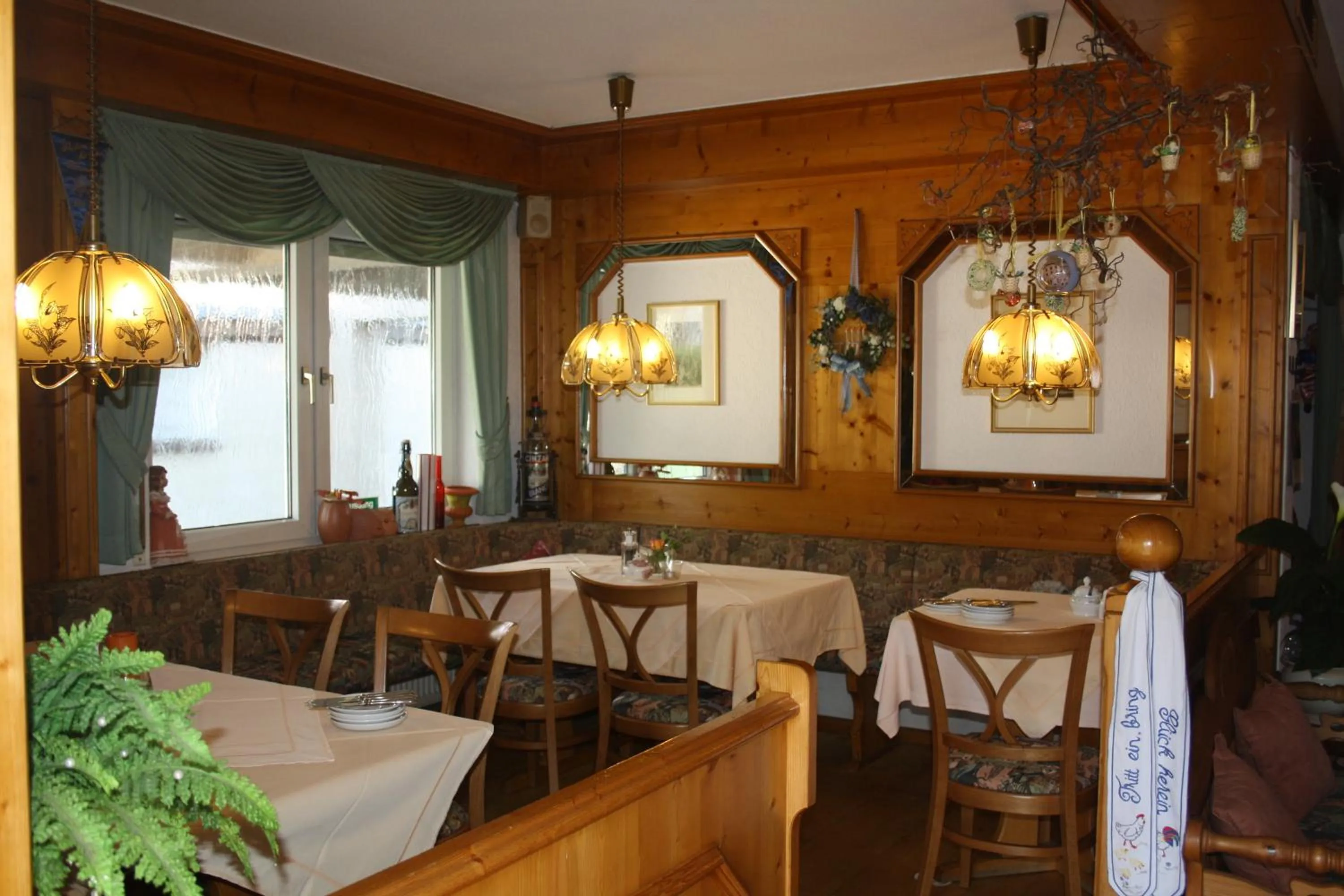 Lounge or bar in Hotel-Dörfler Garni