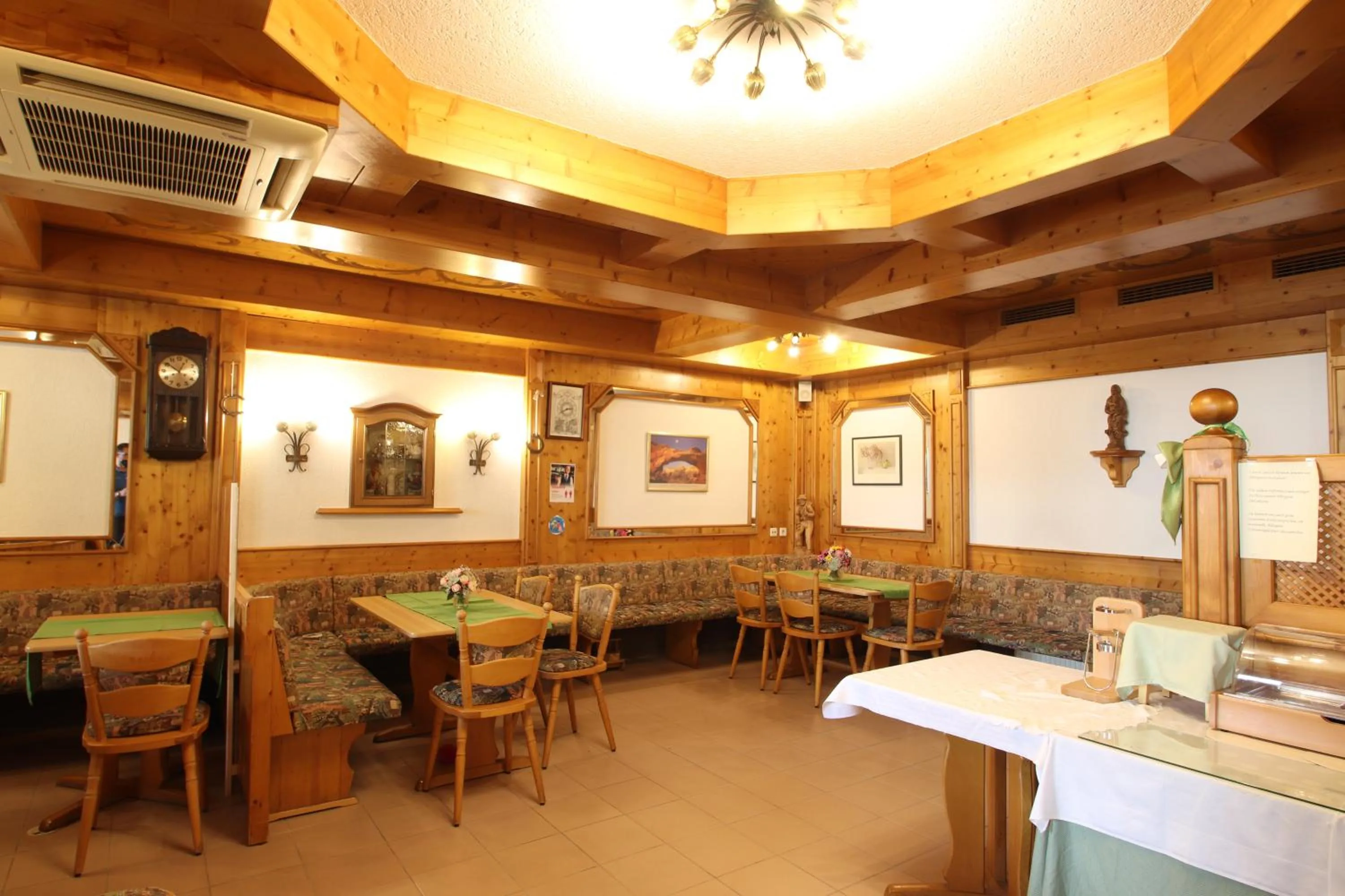 Breakfast in Hotel-Dörfler Garni