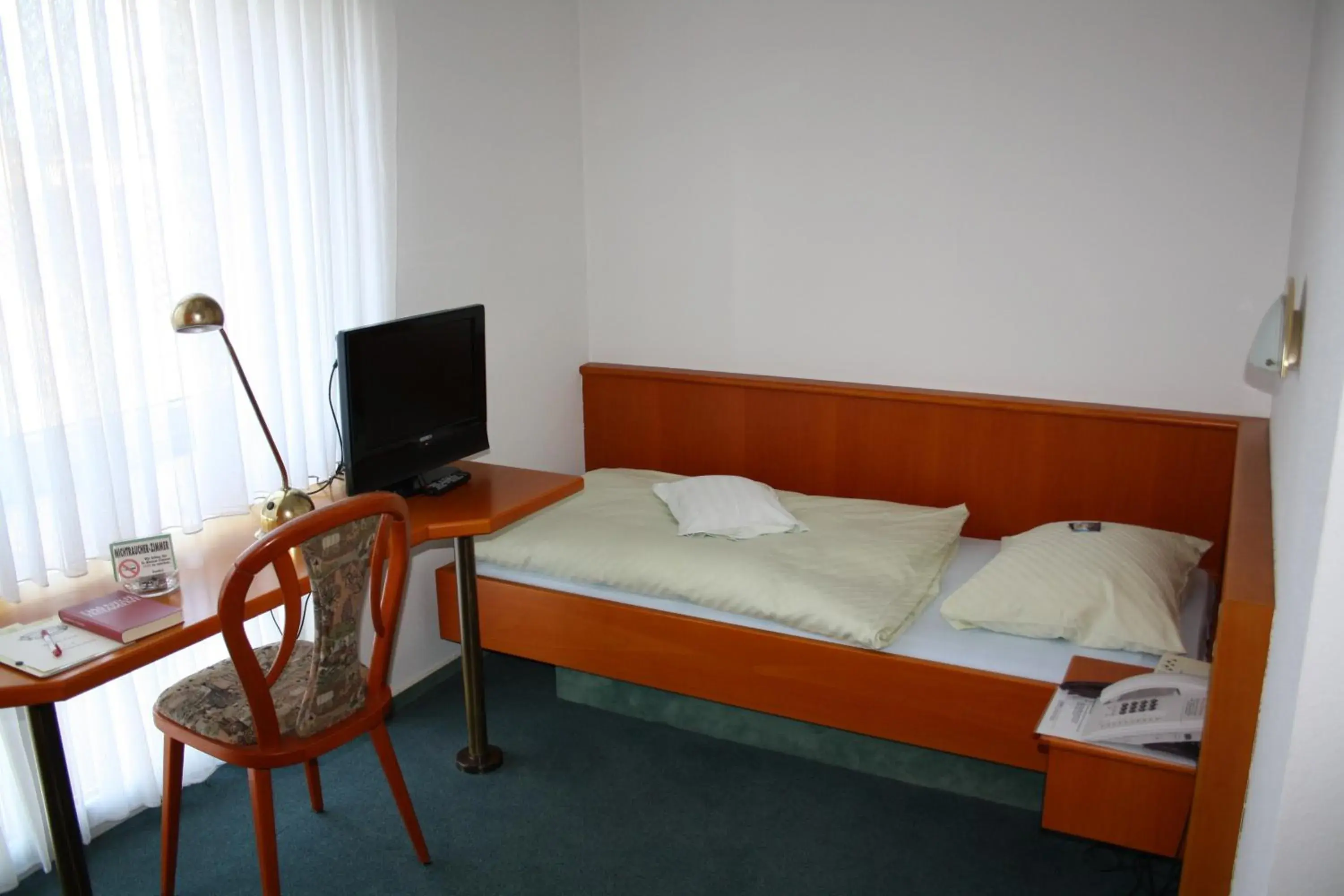 Single Room in Hotel-Dörfler Garni Single Room in Hotel-Dörfler Garni