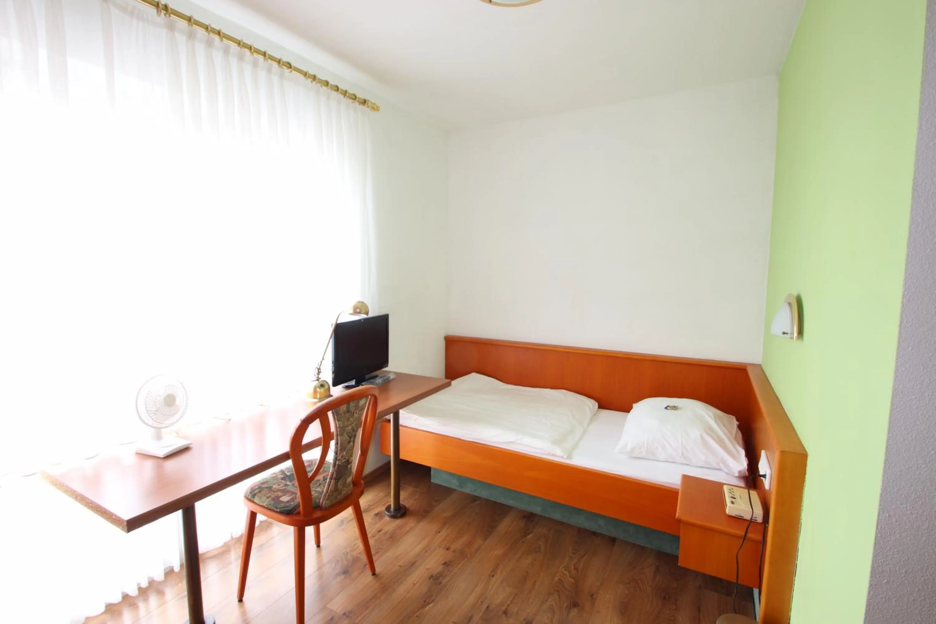 Hotel-Dörfler Garni