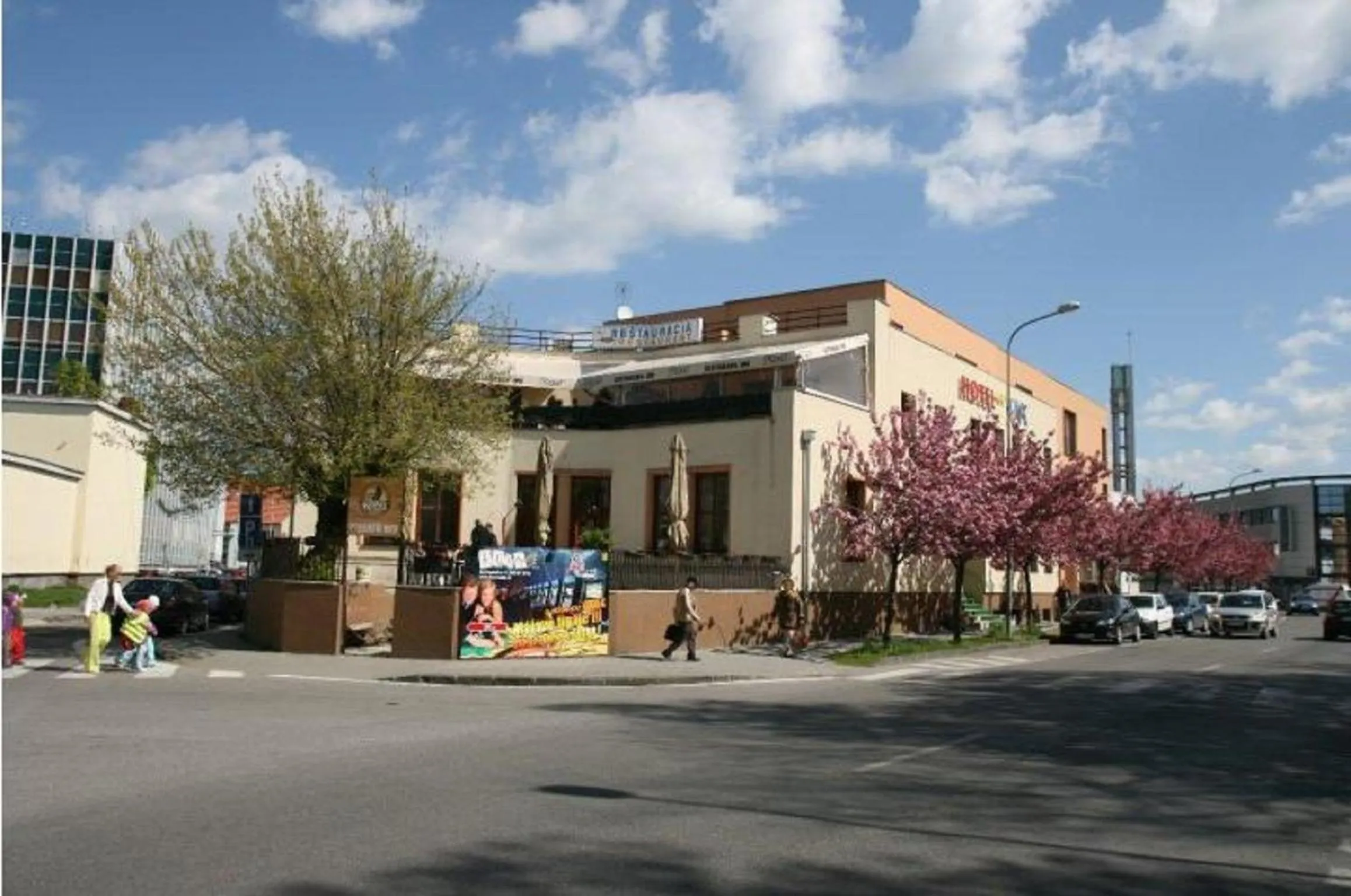 Facade/entrance in Hotel Oko