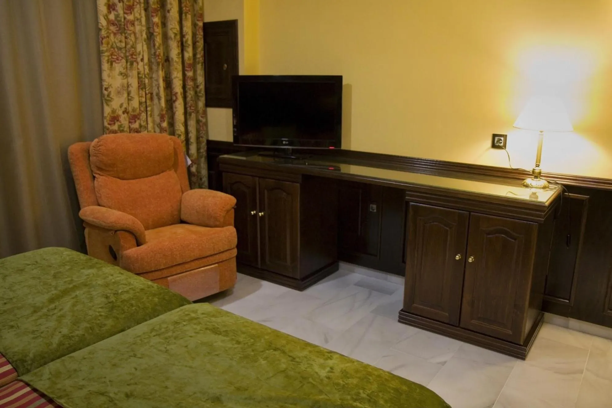 Photo of the whole room in Hotel Las Acacias