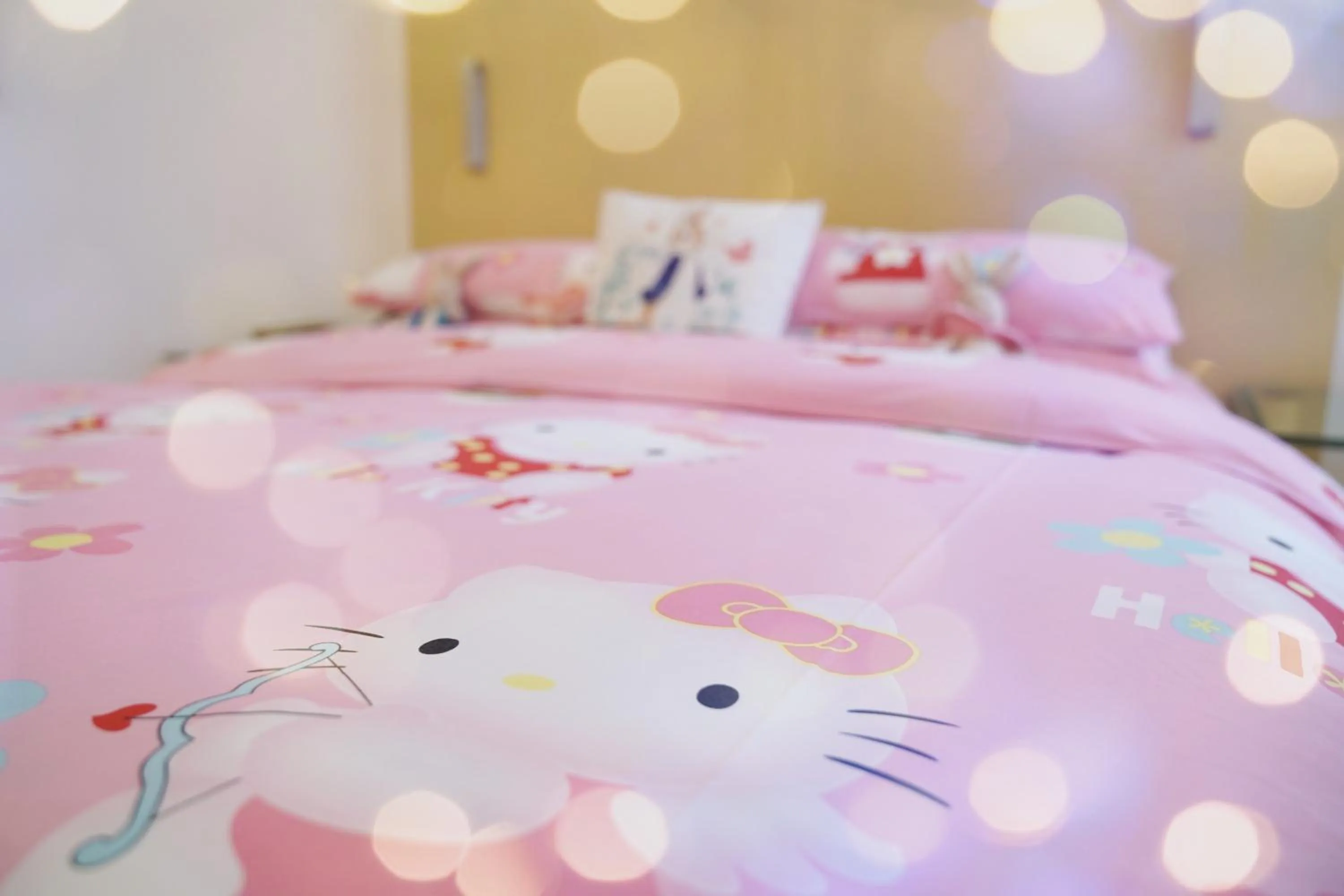 children, Bed in Grand Mercure Hotel Hualing