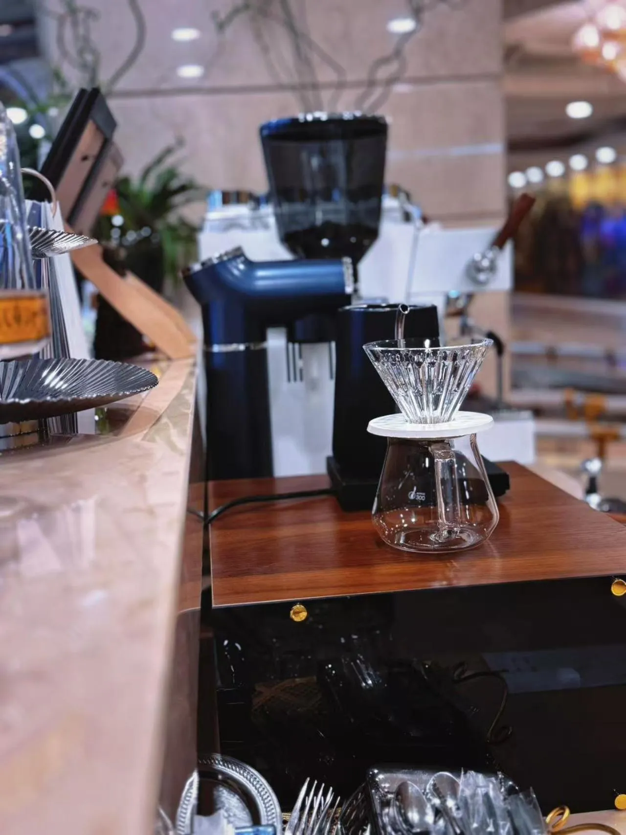 Lobby or reception in Grand Mercure Hotel Hualing