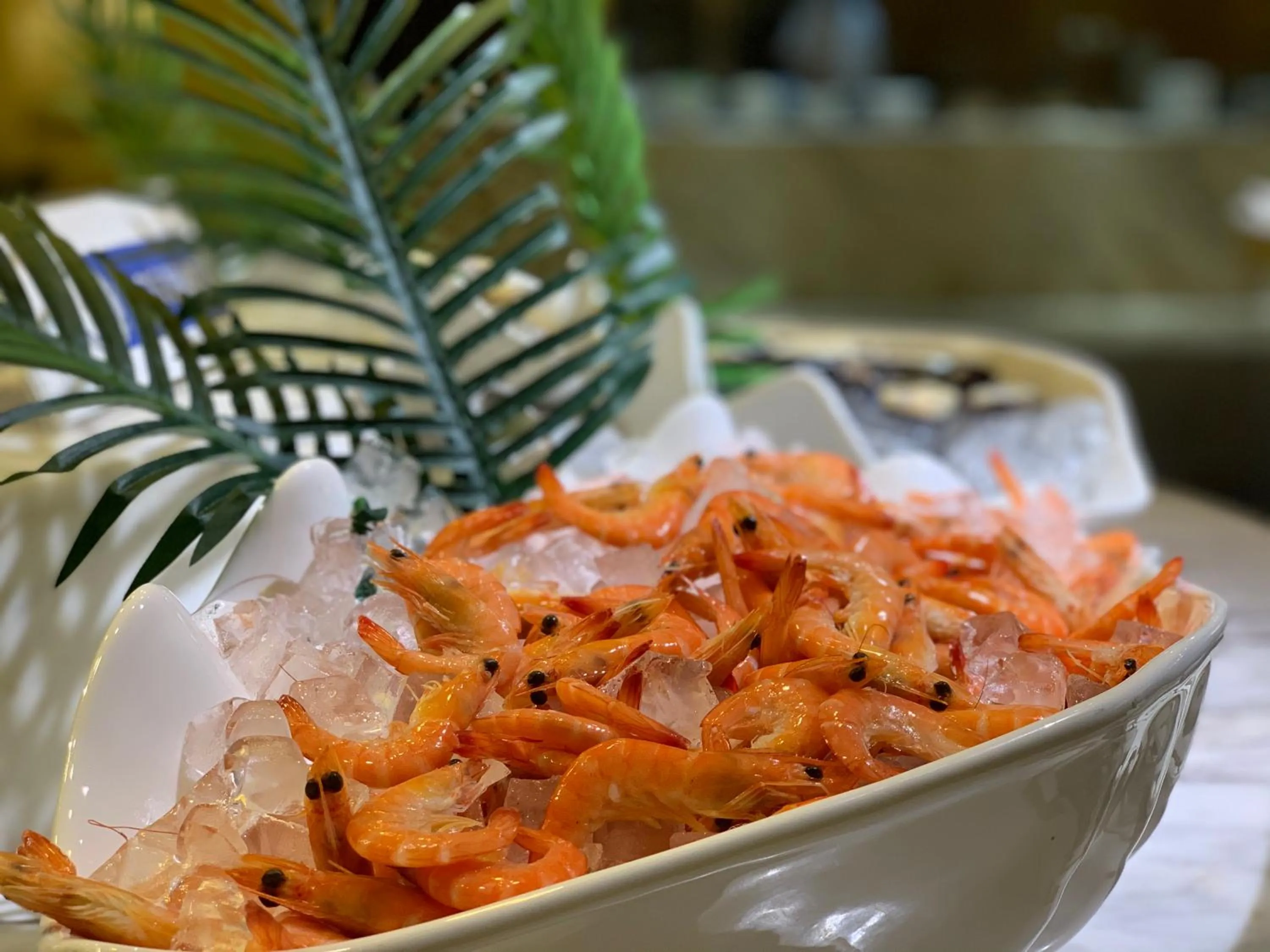 Restaurant/places to eat in Grand Mercure Hotel Hualing