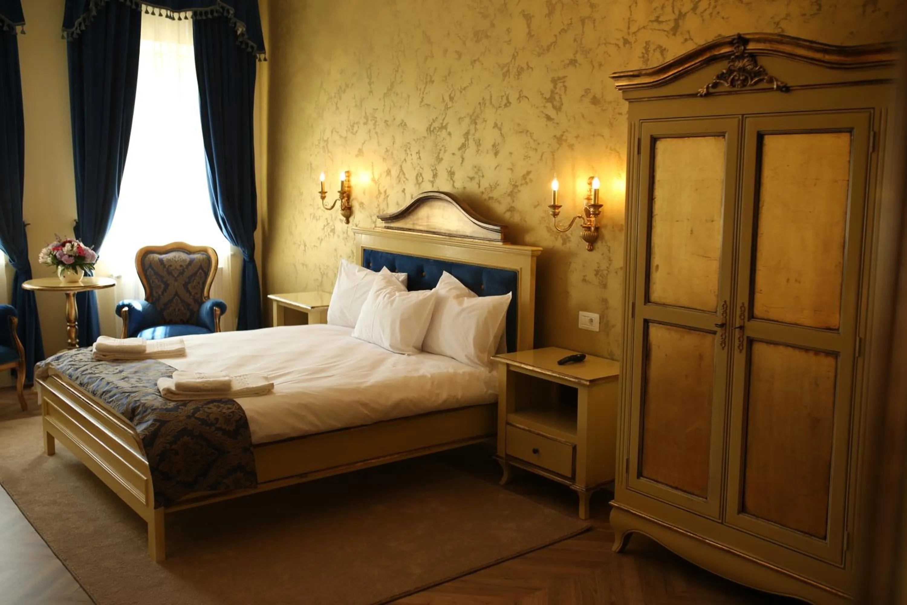 Bed in Artisans Boutique Villa