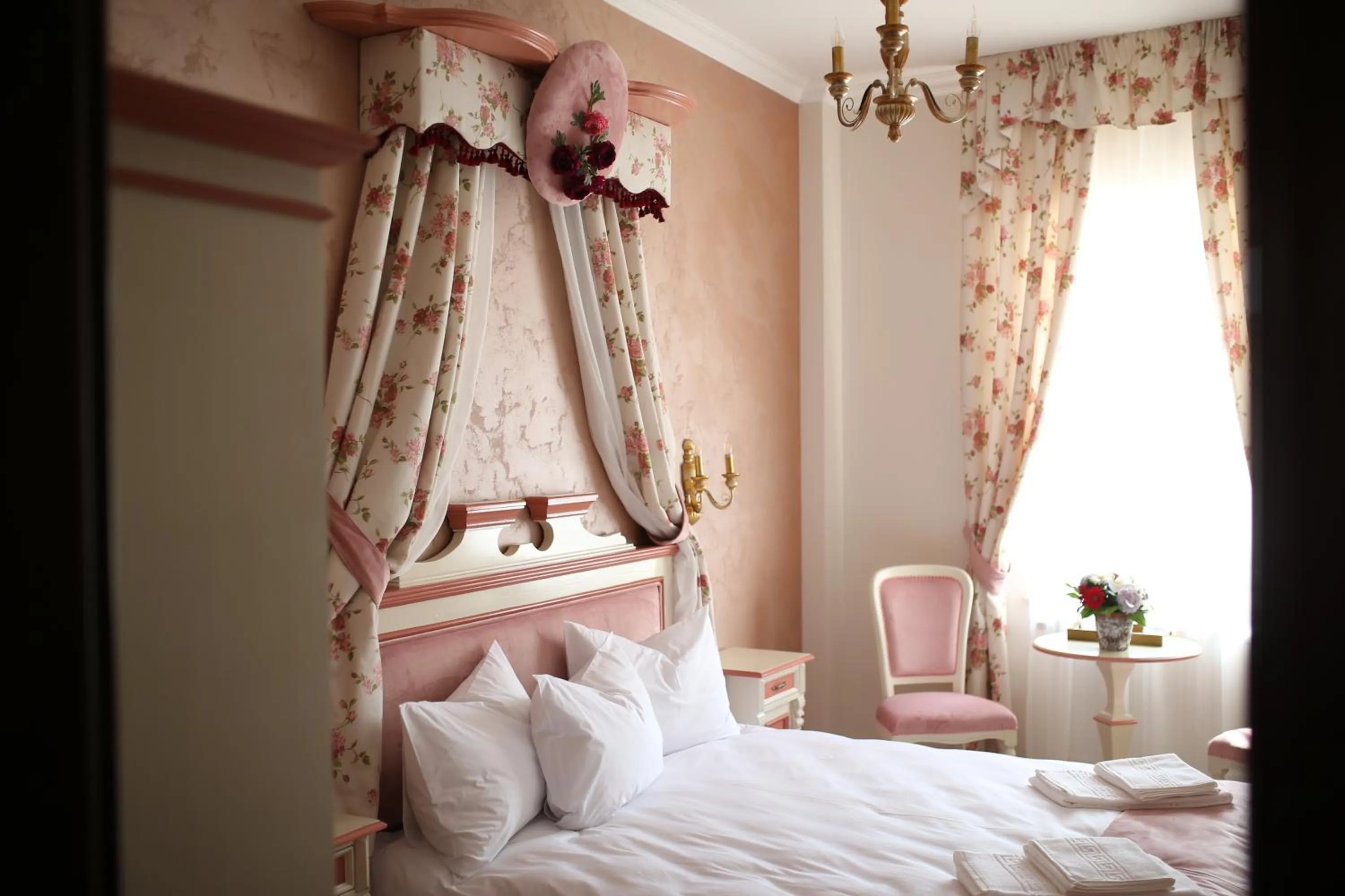 Bed in Artisans Boutique Villa