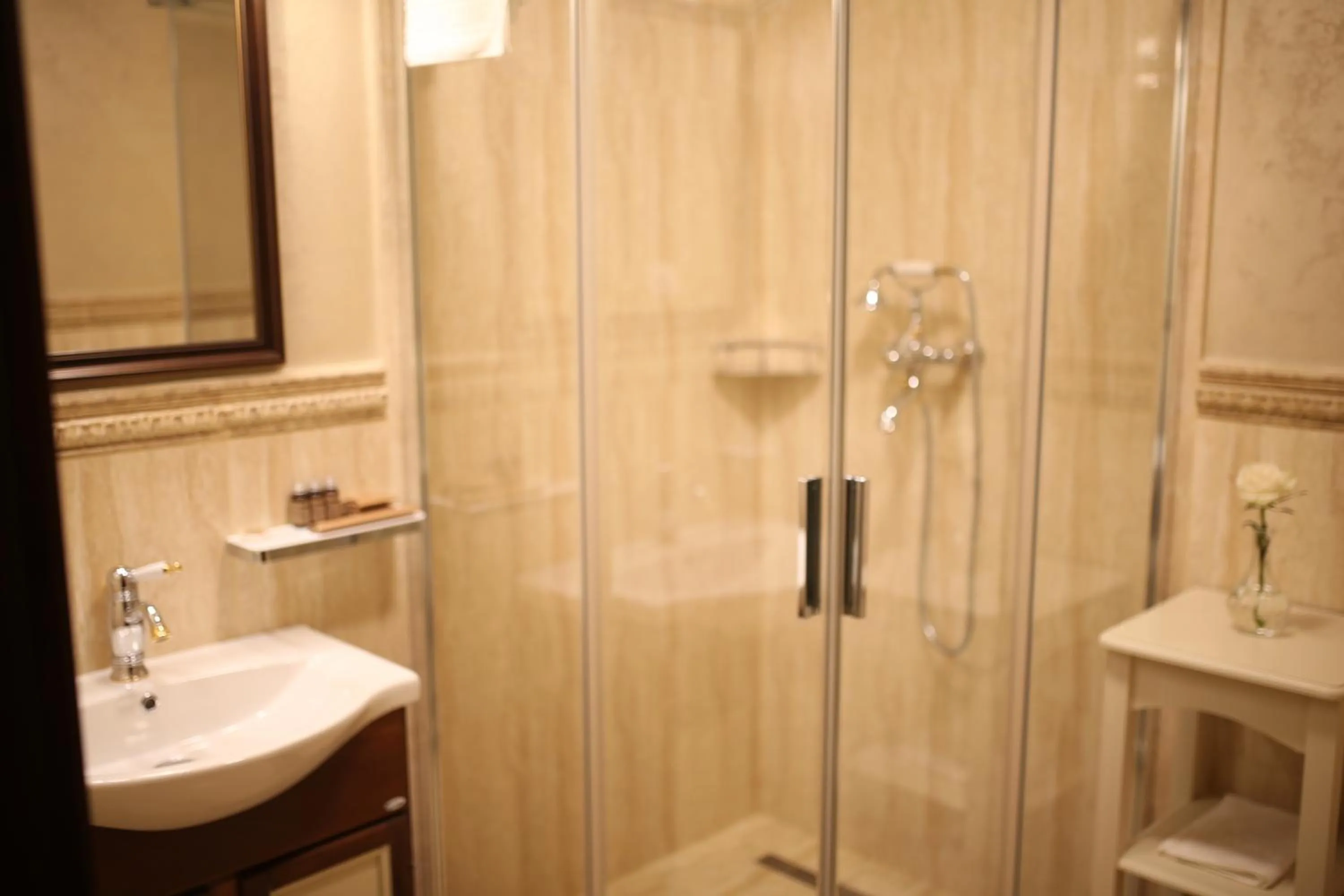 Artisans Boutique Villa